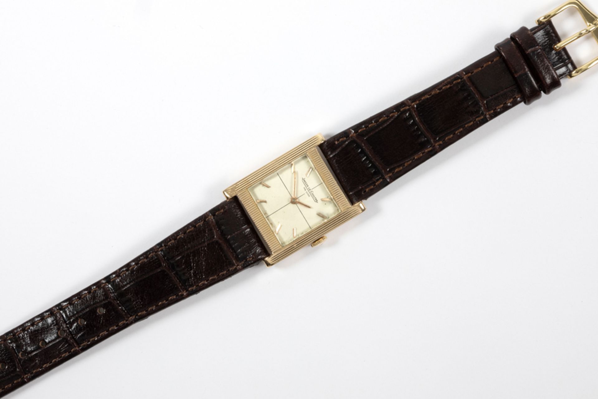 sixties' vintage Jaeger-LeCoultre marked wristwatch in yellow gold (18 carat) || JAEGER - - Bild 2 aus 2