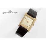 sixties' vintage Jaeger-LeCoultre marked wristwatch in yellow gold (18 carat) || JAEGER -