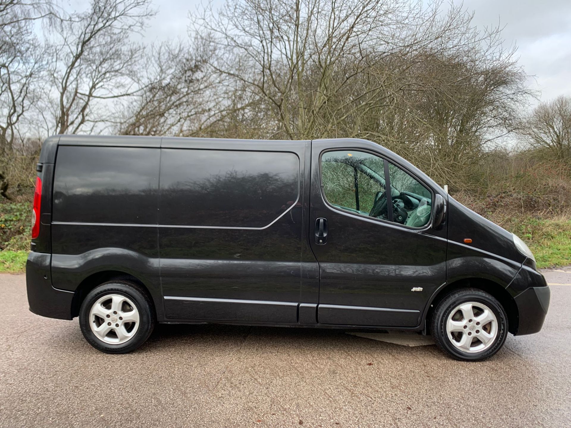 2012 VAUXHALL VIVARO 2700 SPORTIVE CDTI, NO VAT - Image 2 of 16