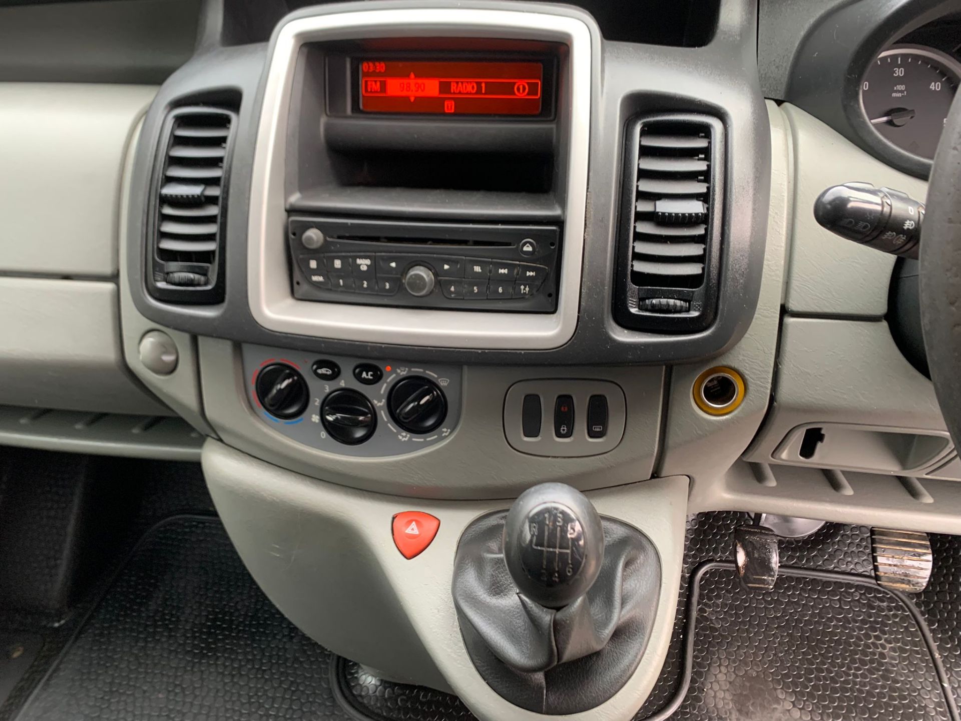 2012 VAUXHALL VIVARO 2700 SPORTIVE CDTI, NO VAT - Image 15 of 16