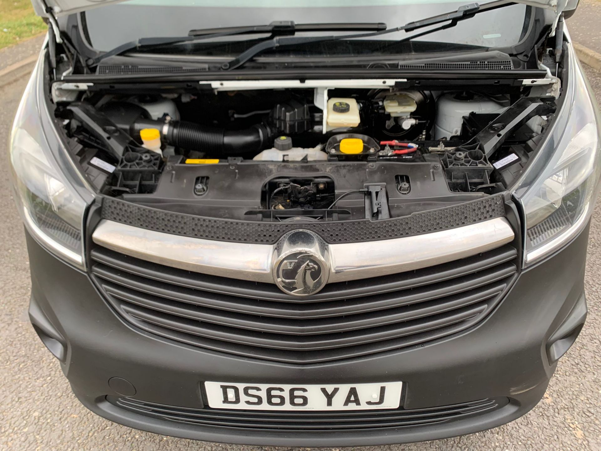 2016 VAUXHALL VIVARO 2900 CDTI, NO VAT - Image 19 of 19