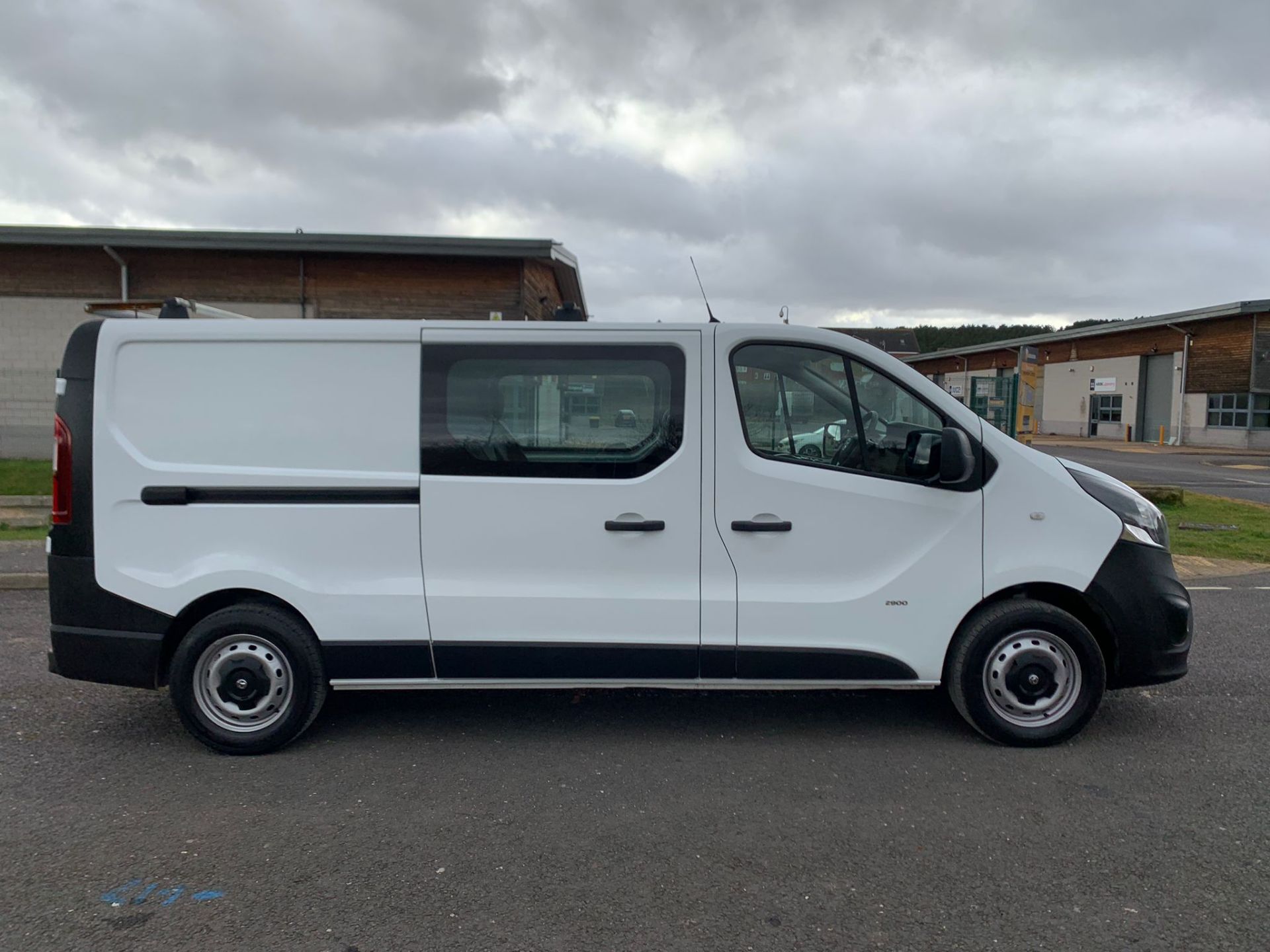 2016 VAUXHALL VIVARO 2900 CDTI, NO VAT - Image 2 of 19