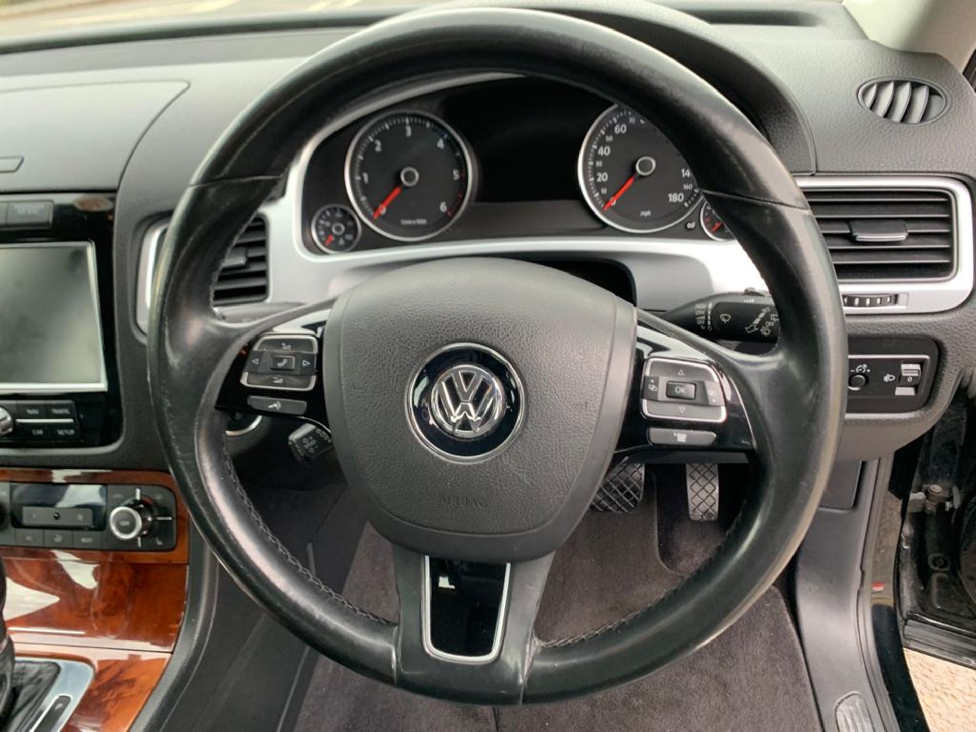 2012 VOLKSWAGEN TOUAREG V6 SE TDI BLUE TECH A, NO VAT - Image 17 of 22