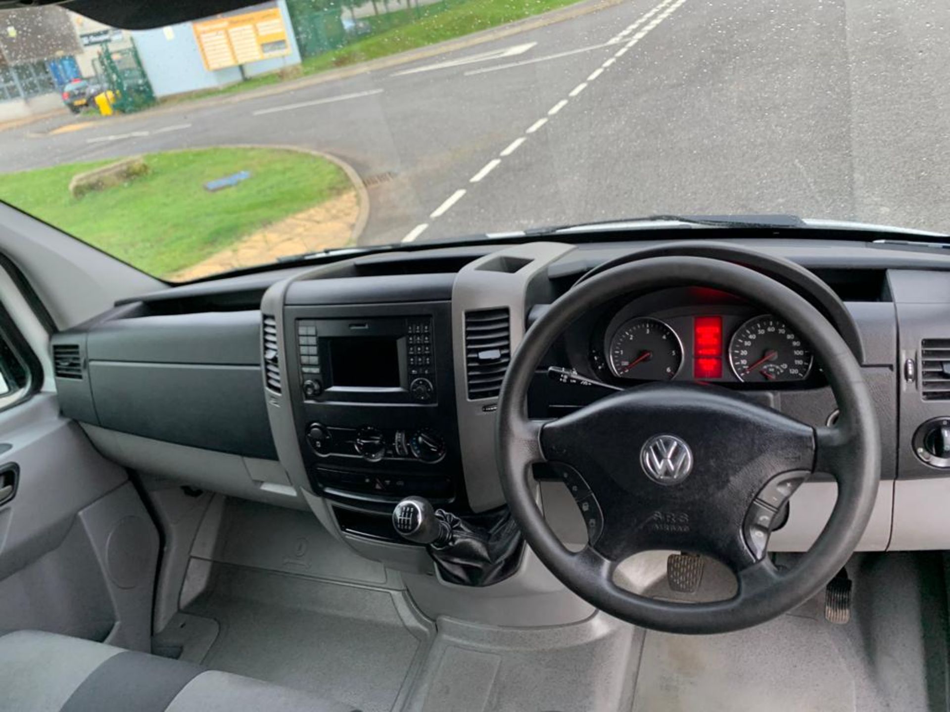 2017 Volkswagen Crafter 2.0TDI Luton Curtain Side Euro 6, NO VAT - Image 13 of 18