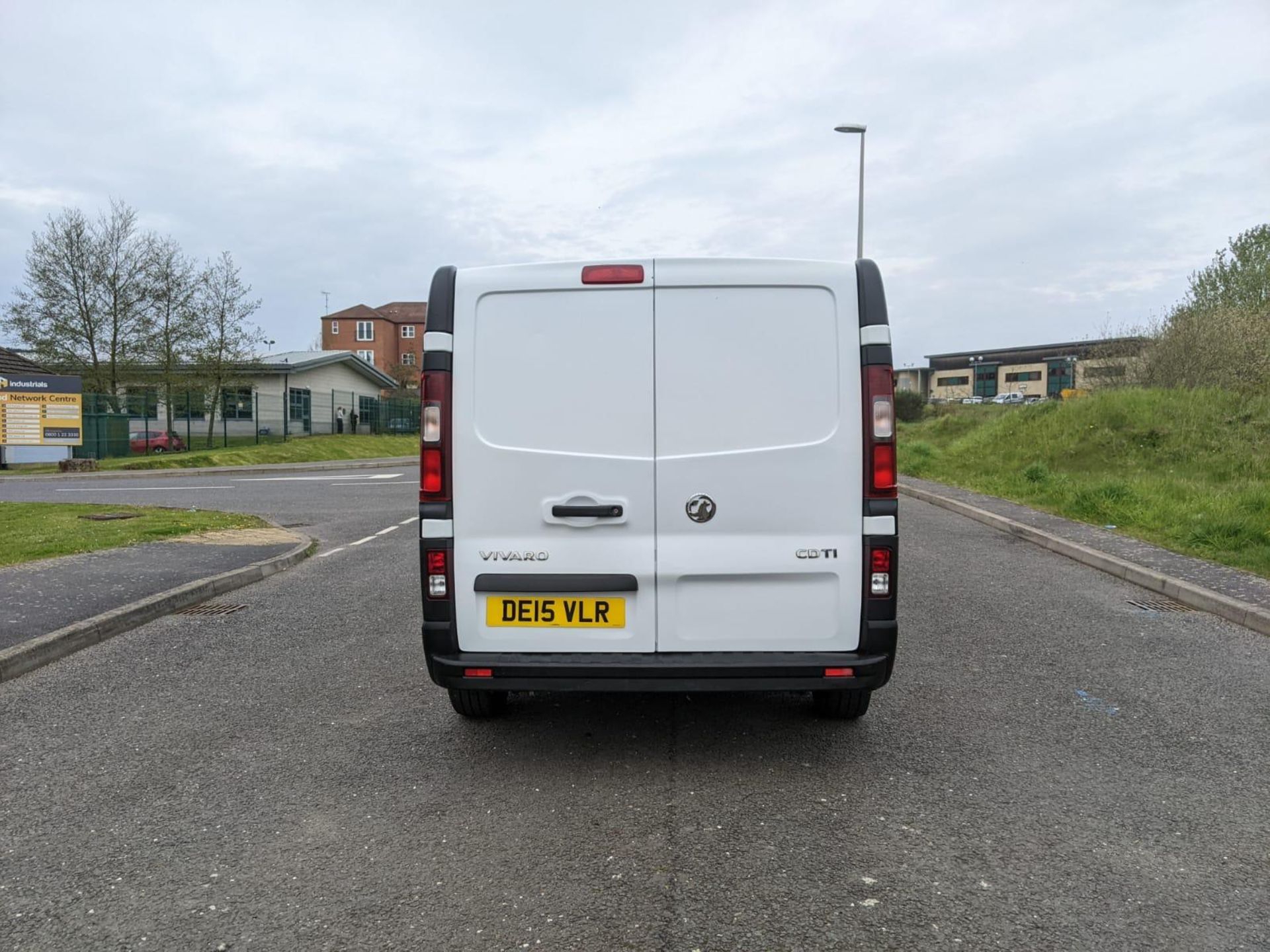 2015 VAUXHALL VIVARO 2900 CDTI, NO VAT - Image 4 of 16