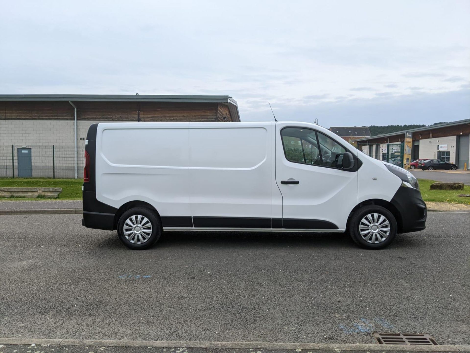 2015 VAUXHALL VIVARO 2900 CDTI, 92K MILES, NO VAT - Bild 2 aus 16