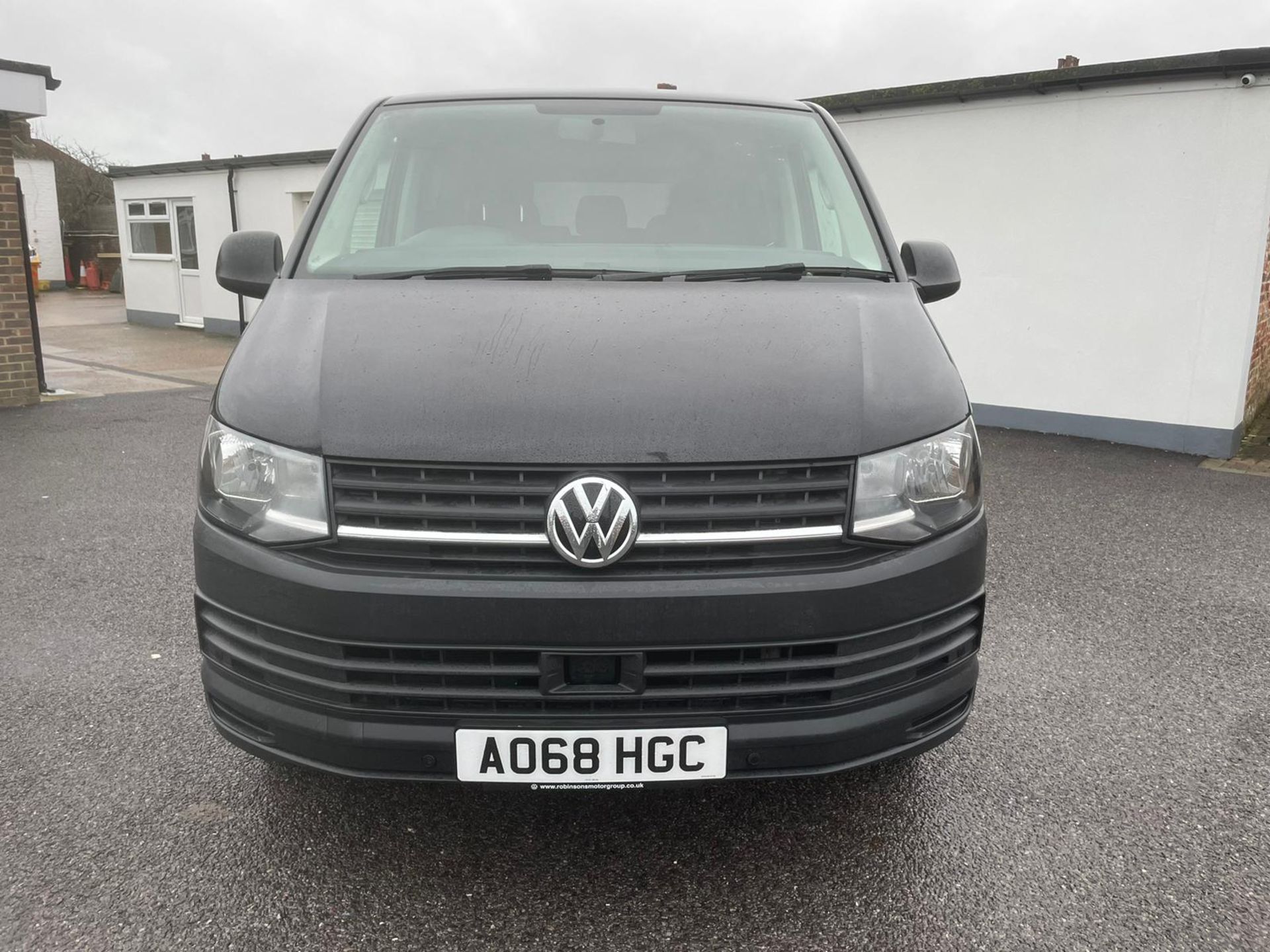 2018 VW Transporter T32 2.0TDI Manual in Black (8 Seater) - 33k miles - FULL VW History - AO68 HGC - Image 2 of 16