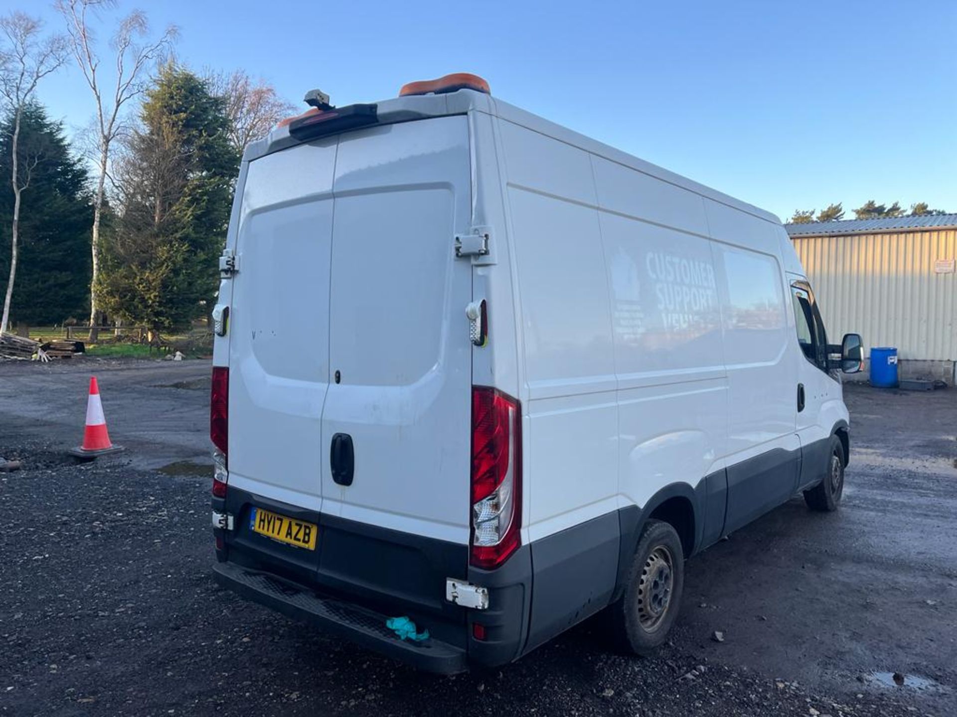 2017 Iveco daily mwb workshop van - Pto driven arc welder and 110v plug and 12v and 24v jump point - Image 7 of 11