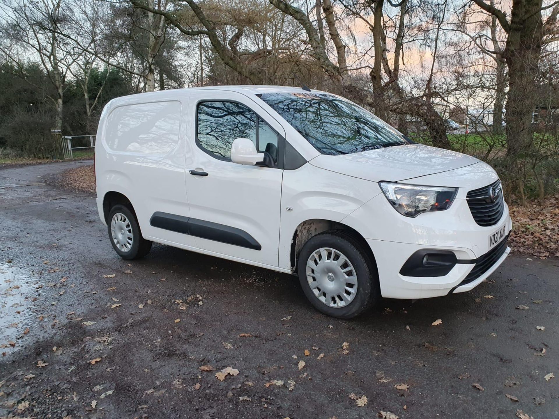 2021 21 Vauxhall combo sportive White panel van - 3 seats - air con - ply lined - 2 keys - VO21 XUR
