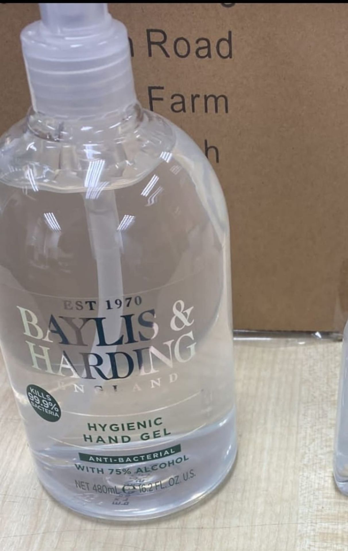 13 Pallets of Bayliss & Harding 480ml Hand Sanitiser - 966 Bottles on 1 pallet (12,558 bottles) - Image 2 of 3