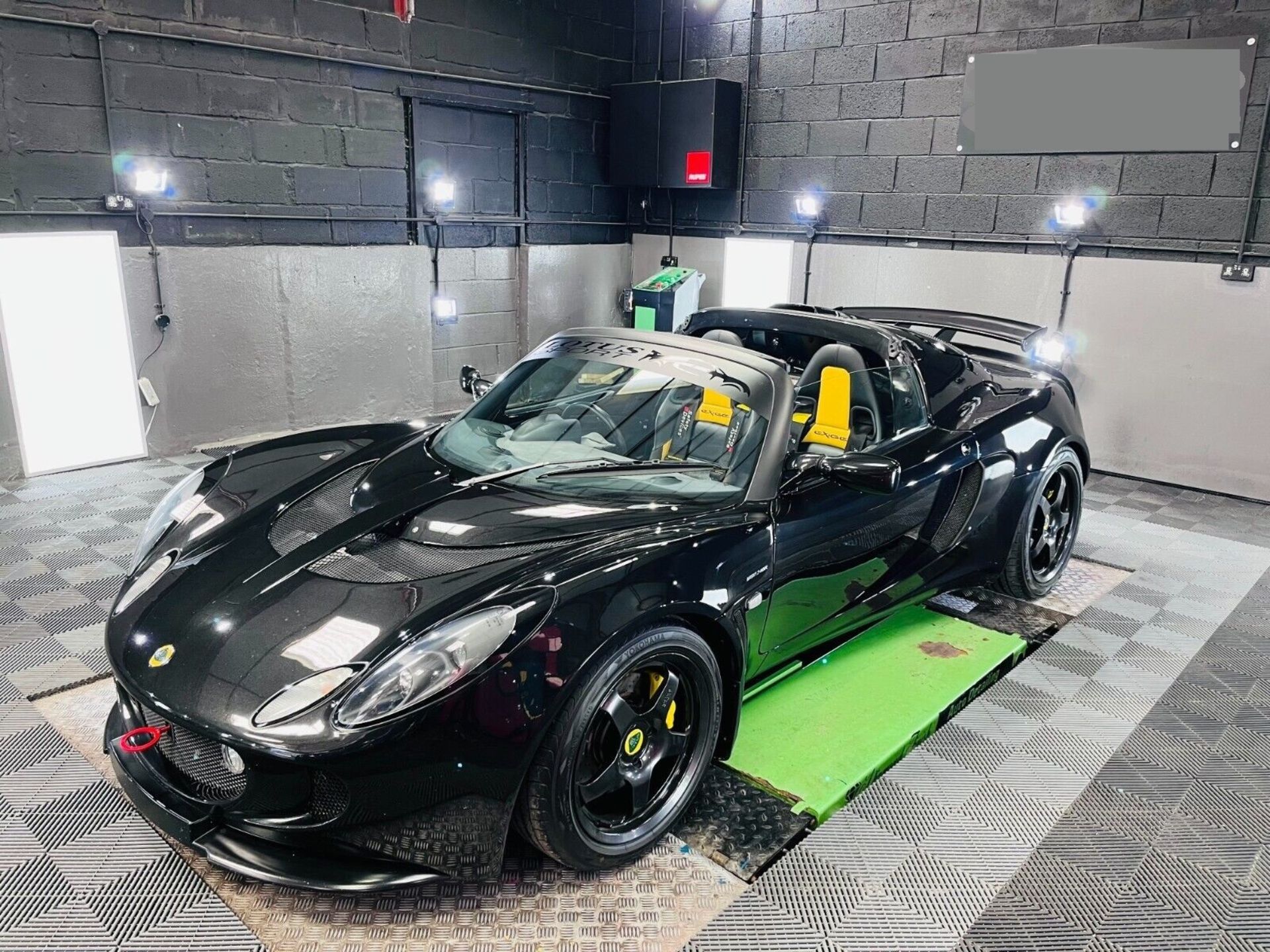1 OF 50 MADE! 2005 Lotus Exige 240R S2 Limited Edition - 25000 miles - see description for details - Image 3 of 9