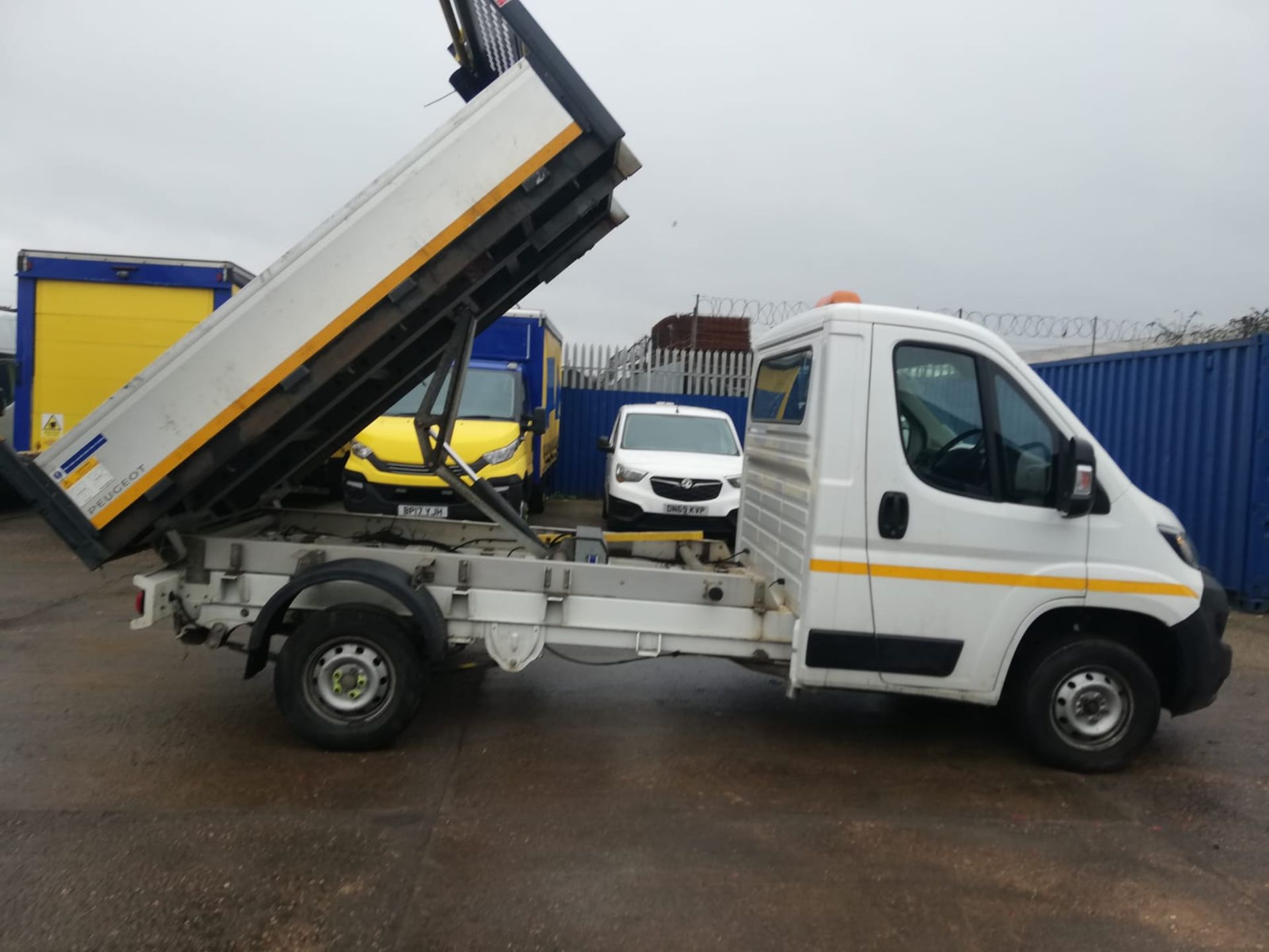 2019 19 Peugeot boxer tipper - 32k miles - Euro 6 - OY19 HCA - Image 8 of 21