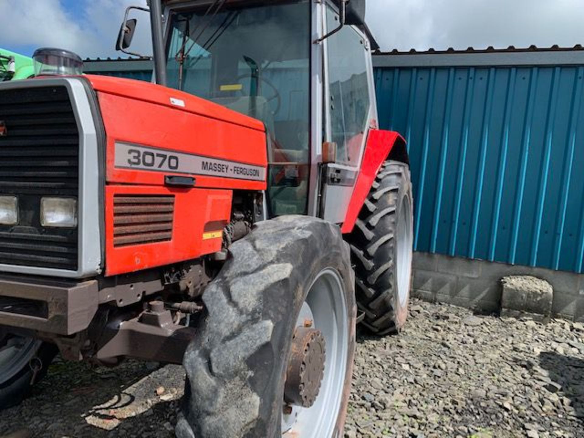 Massey Ferguson 3070 Tractor - Plus vat **Reserve Just Reduced** - Image 2 of 13