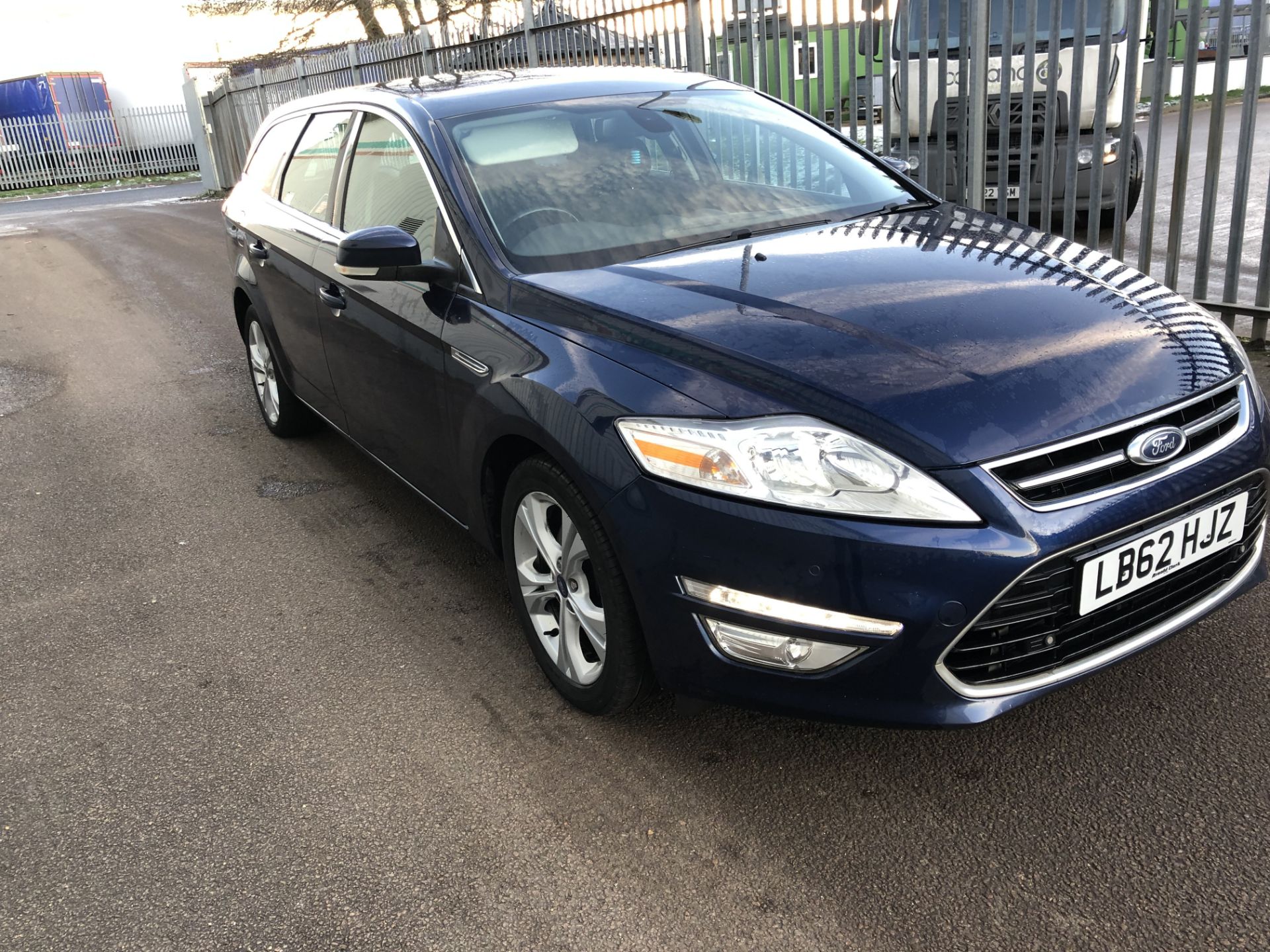 2013 Ford Mondeo 2.0 TDCi Titanium 5 Door Estate - 113,901 miles - 2 keys - Image 3 of 21