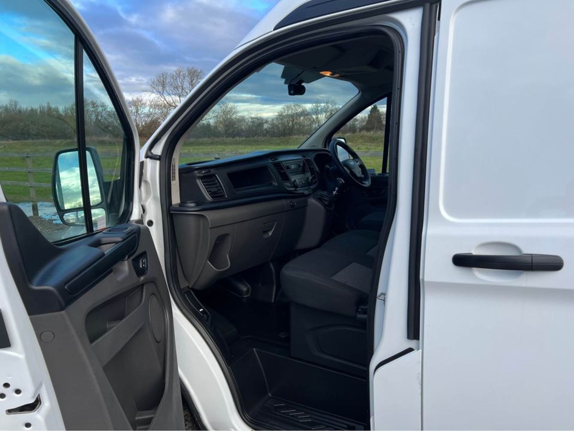 2018 Ford Transit Custom High Roof Euro 6 | ULEZ | Facelift | HPI Clear | 164k Miles - Image 13 of 19