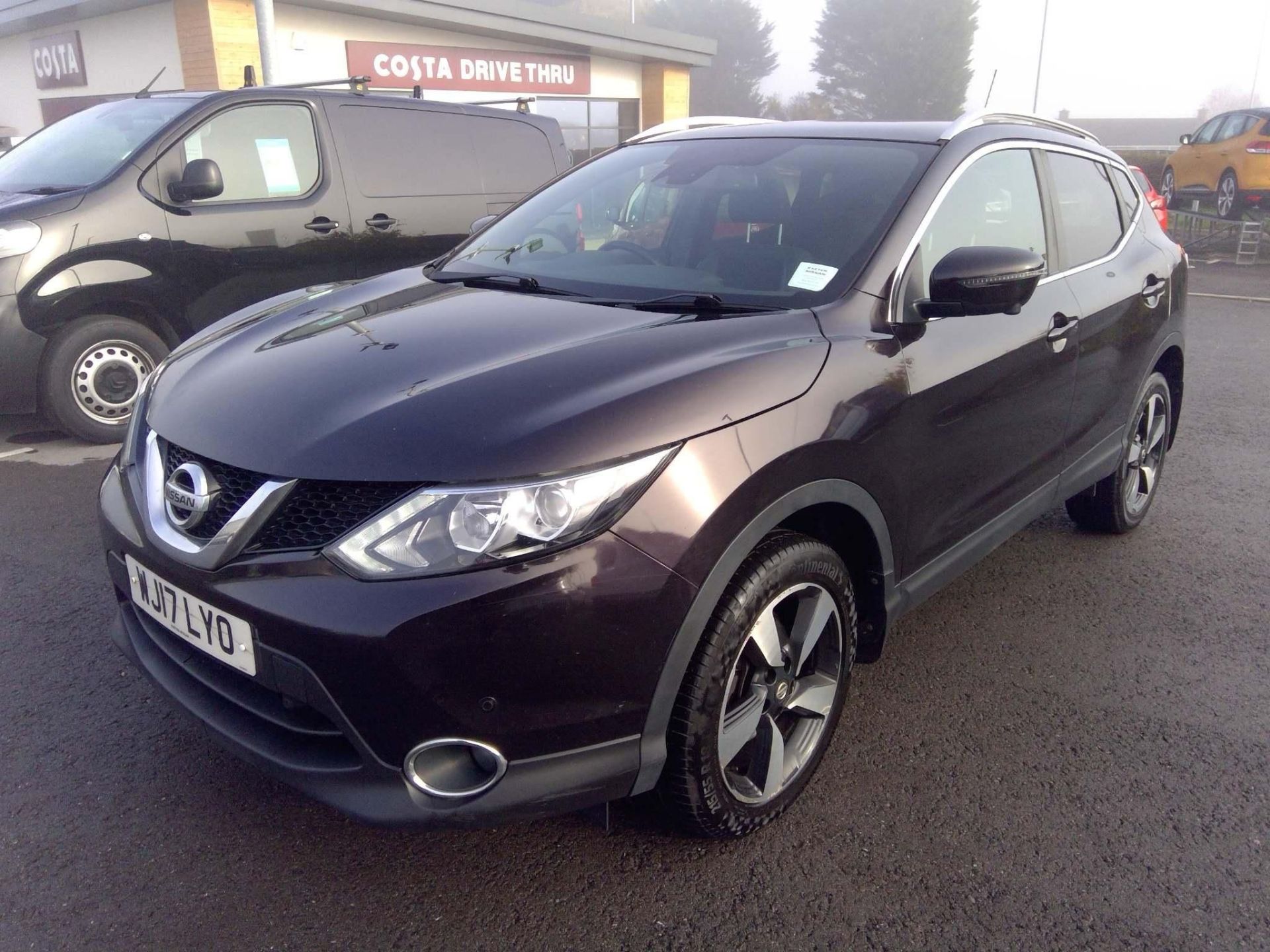 2017 Nissan Qashqai 1.6 Dci N-Vision 5 dr SUV - 155,402 miles - 7 services - WJ17LYO - Image 3 of 37