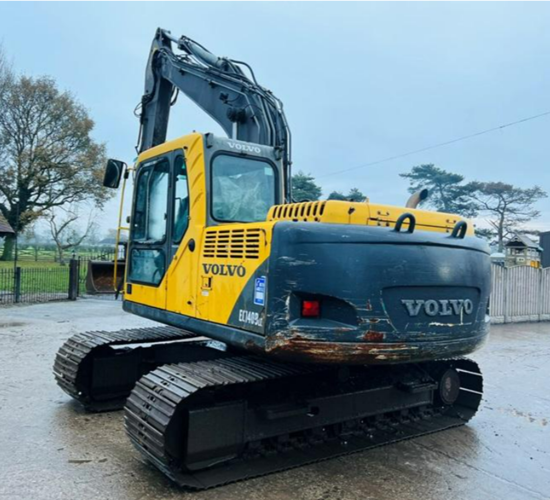 VOLVO EC140BLC TRACKED EXCAVATOR C/W QUICK HITCH & BUCKET - Image 5 of 10