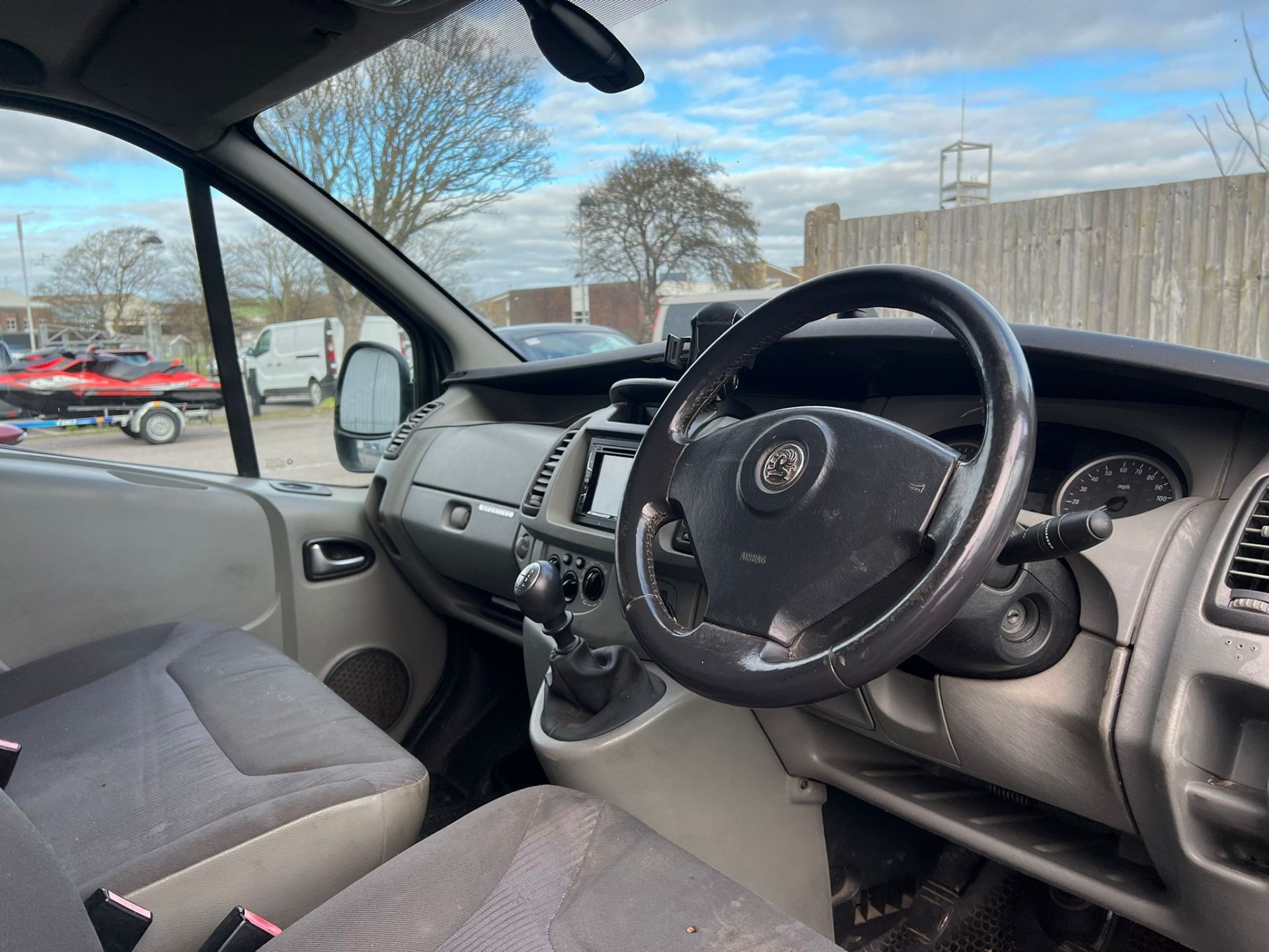 2007 Vauxhall Vivaro L2 H1 Diesel Manual Black Panel van - 2 keys - GP07 OPS - Image 8 of 9