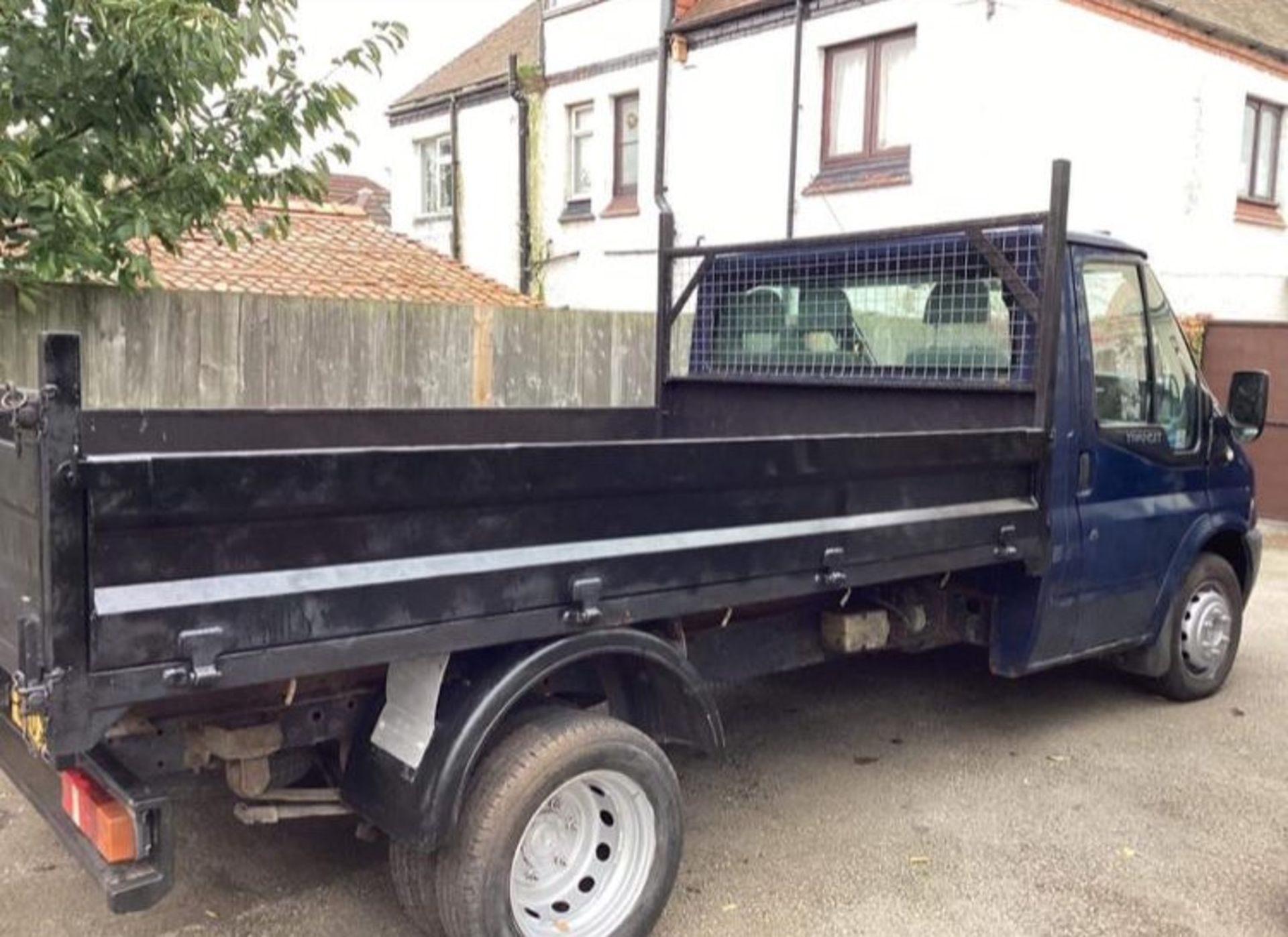 2010 FORD TRANSIT 100 T350M RWD BLUE TIPPER - 146k Miles - 2.4 Diesel - Image 3 of 5