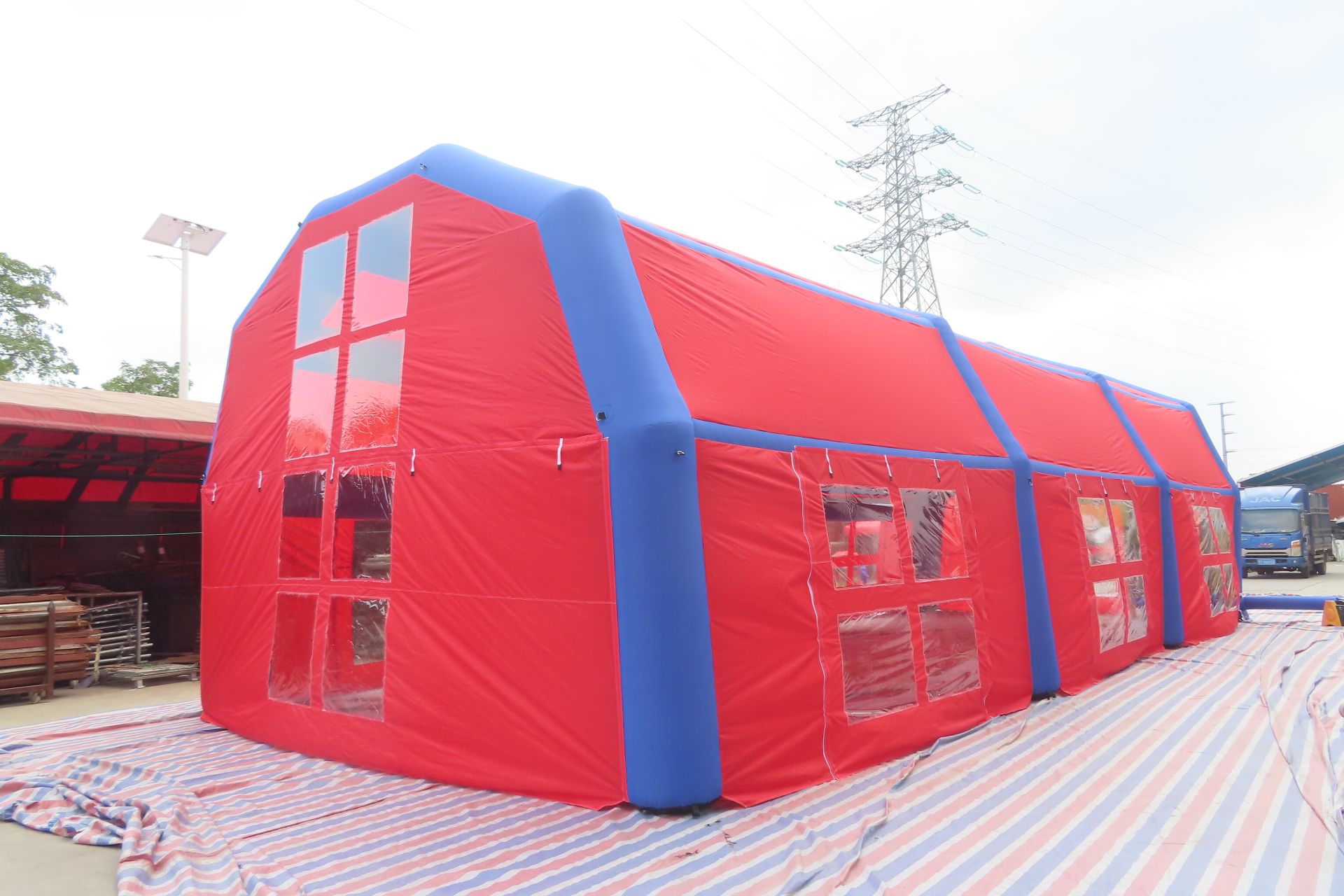 BRAND NEW LARGE INFLATABLE MARQUEE PARTY TENT - 15m x 6m x 4.5m - Image 6 of 9