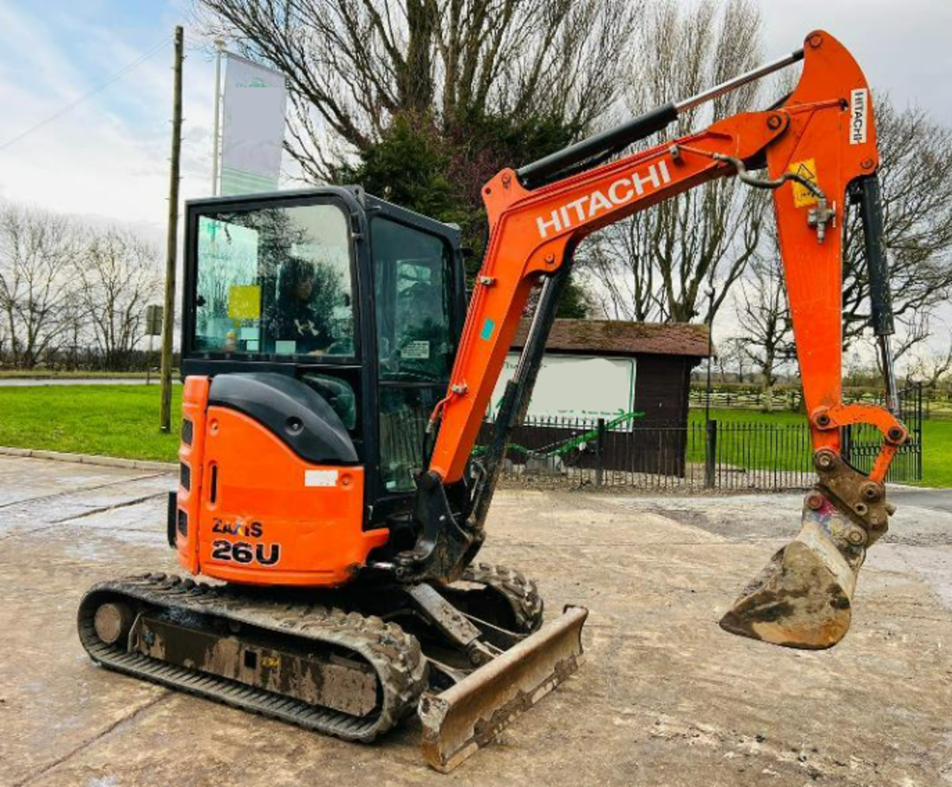 HITACHI ZAXIS ZX26U-6A EXCAVATOR * YEAR 2017 , 2573 HOURS - Image 6 of 16