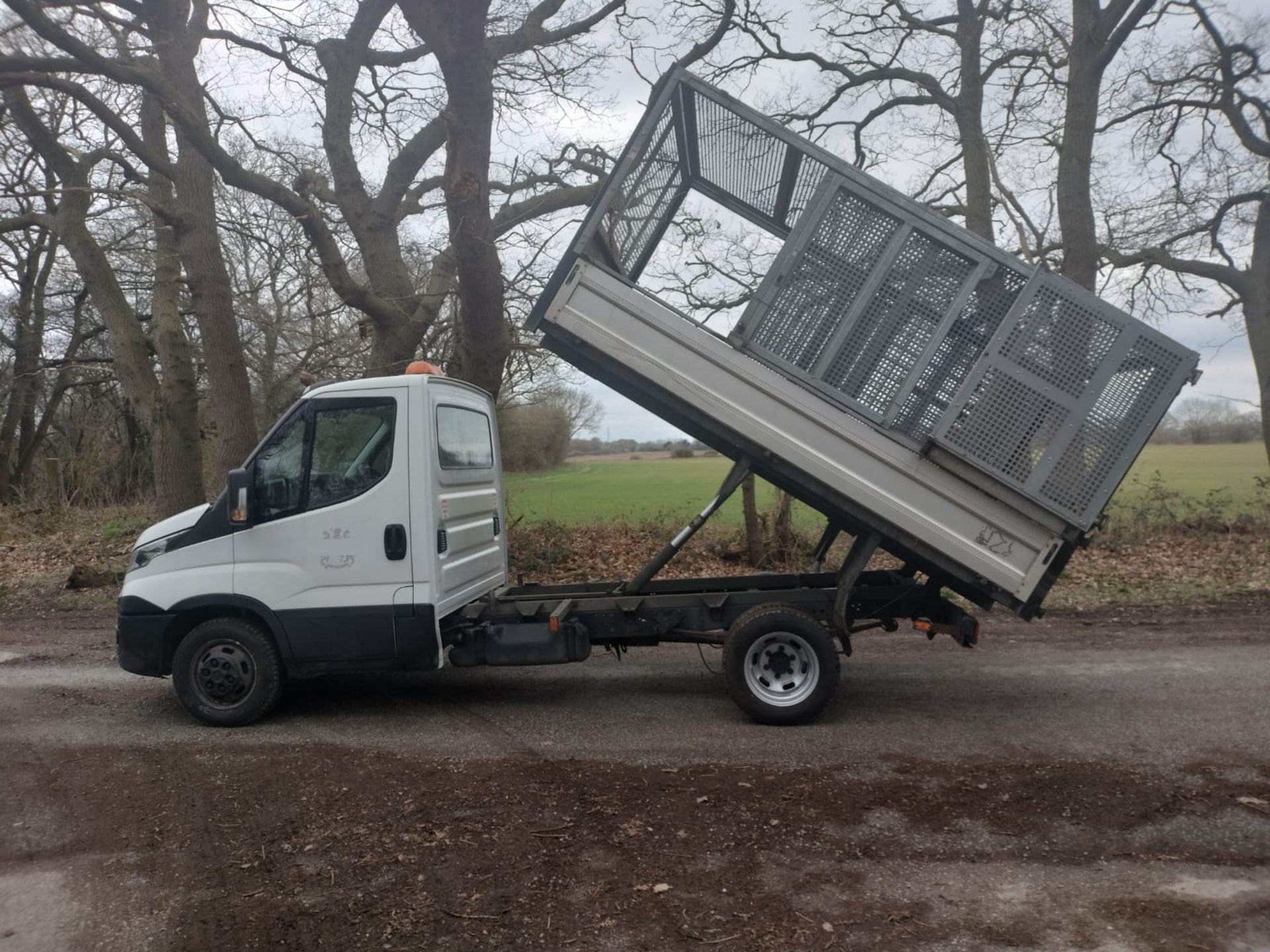 2017 67 IVECO TIPPER - 65K MILES - EX COUNCIL FROM NEW - CAGED TIPPER - TWIN REAR WHEEL - YF67 ONR - Image 11 of 13