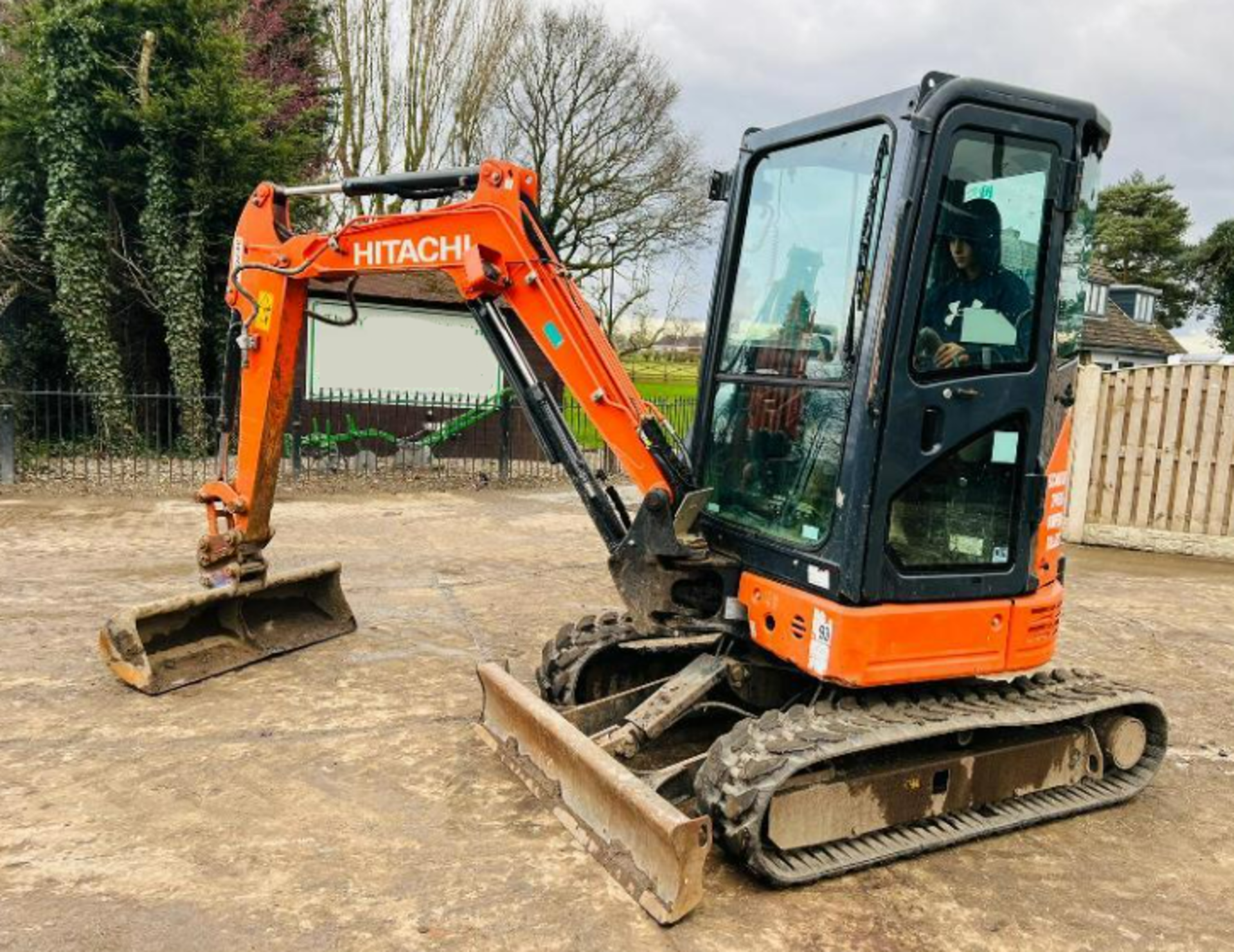 HITACHI ZAXIS ZX26U-6A EXCAVATOR * YEAR 2017 , 2573 HOURS - Image 5 of 16