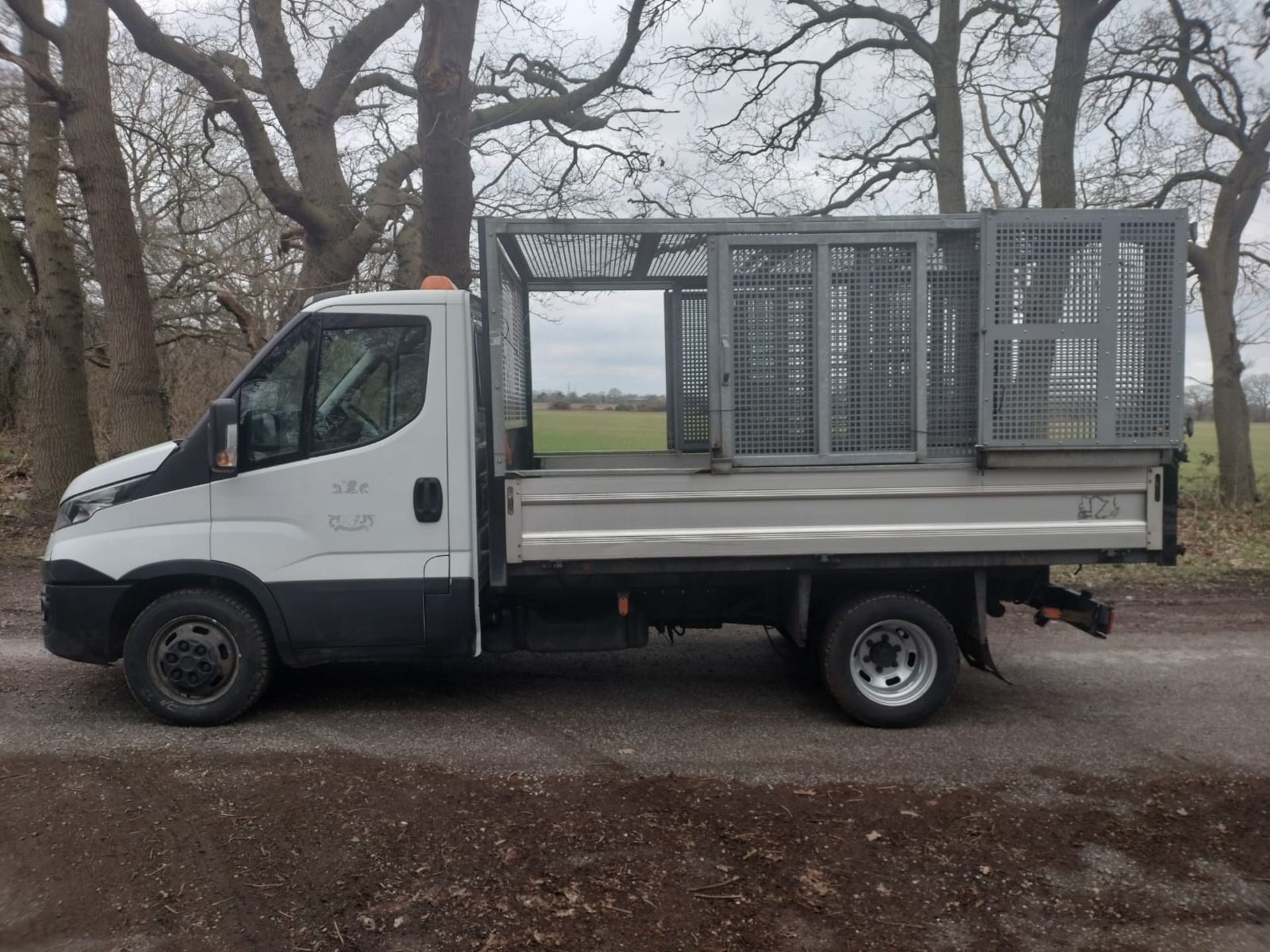 2017 67 IVECO TIPPER - 65K MILES - EX COUNCIL FROM NEW - CAGED TIPPER - TWIN REAR WHEEL - YF67 ONR - Image 4 of 13