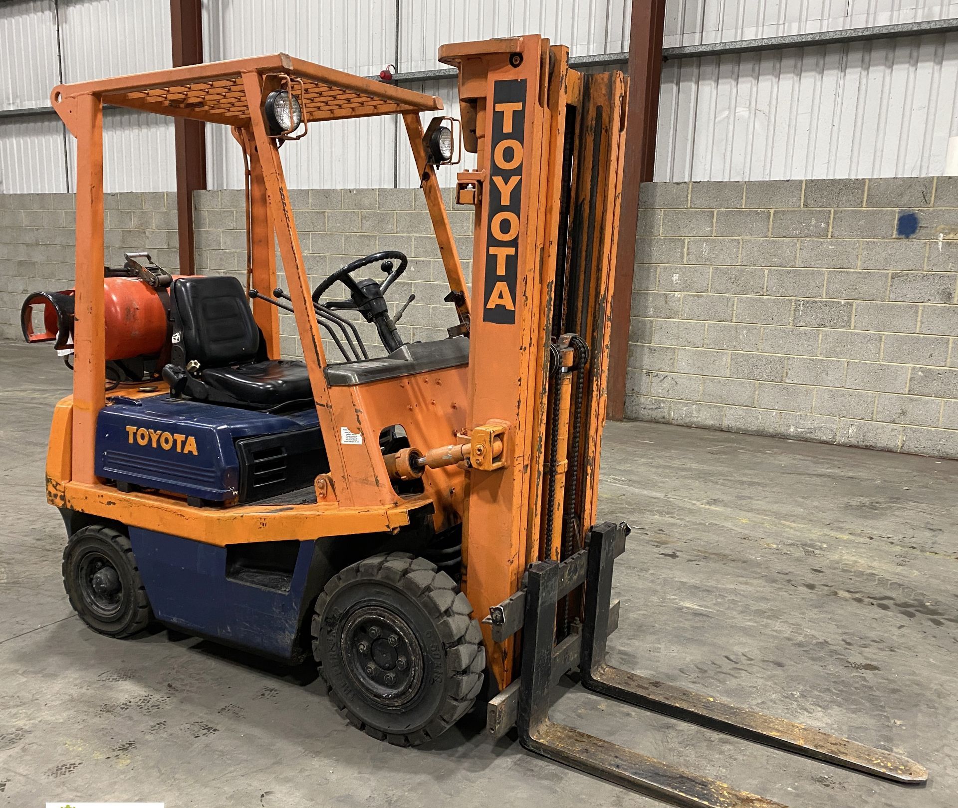 TOYOTA 42-4 FG15 LPG FORKLIFT TRUCK, 1500KG CAPACITY, TRIPLEX CONTAINER SPEC - Image 6 of 12