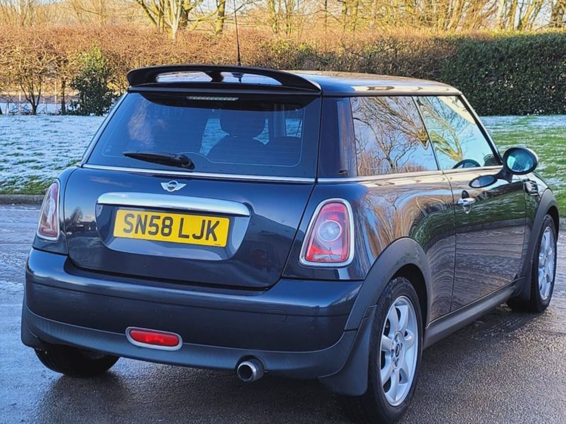 MINI HATCH 1.4 ONE EURO 4 3DR 2008 (58 REG) - Image 11 of 39