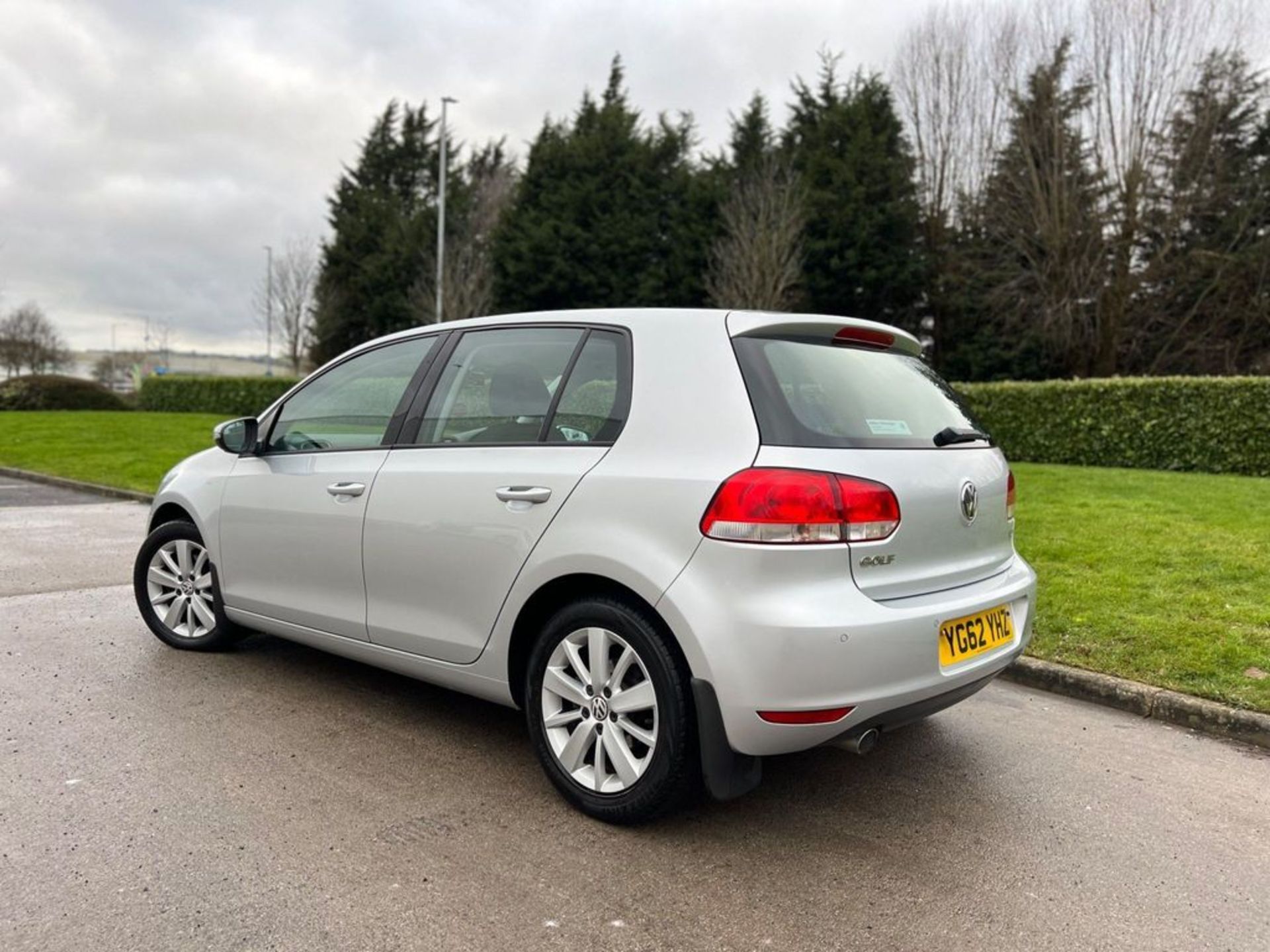 VOLKSWAGEN GOLF 1.6 TDI MATCH DSG EURO 5 5DR - Image 43 of 49