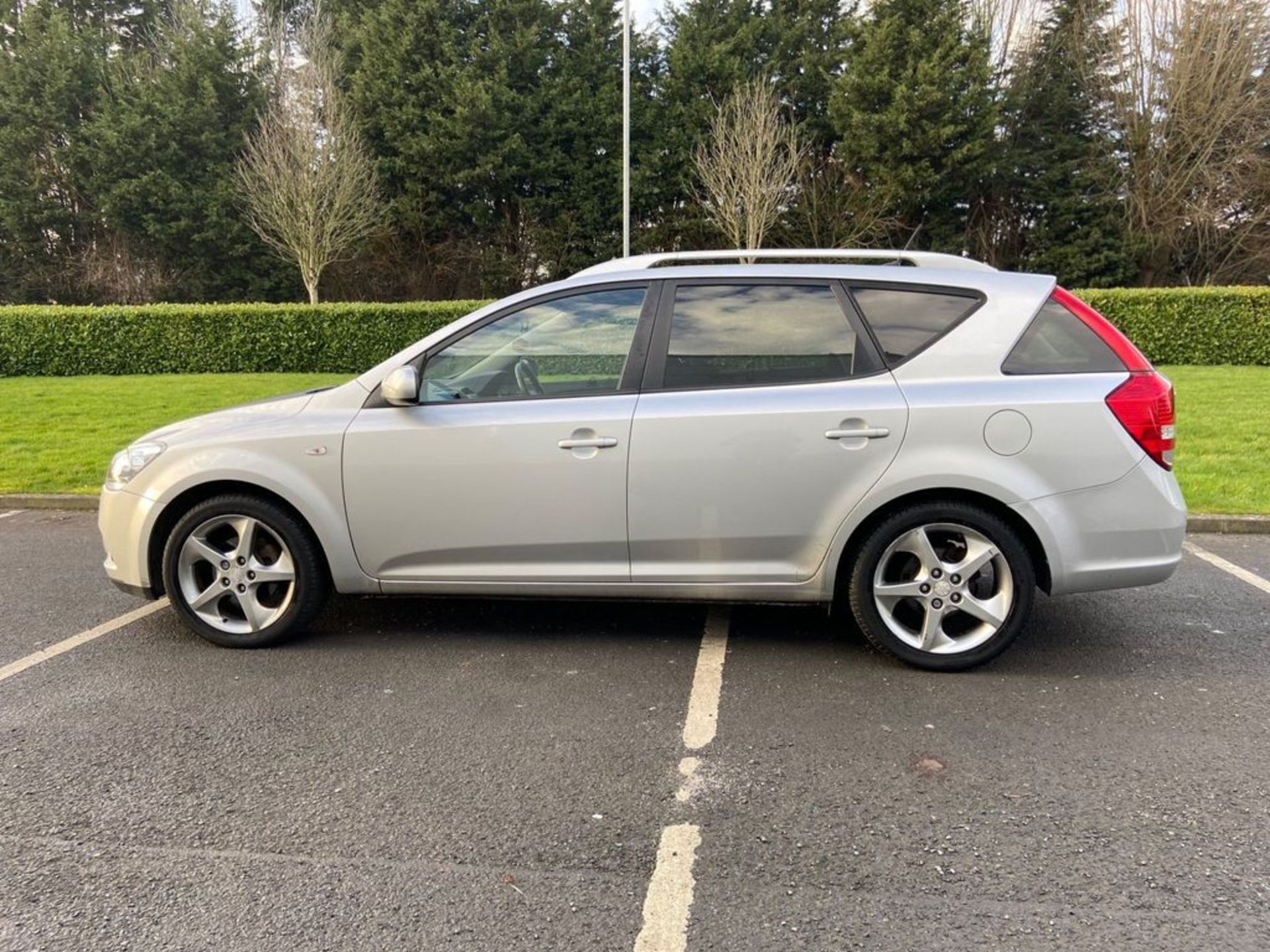 KIA CEED 1.6 CRDI 3 SPORTS WAGON EURO 5 5DR - Image 37 of 39