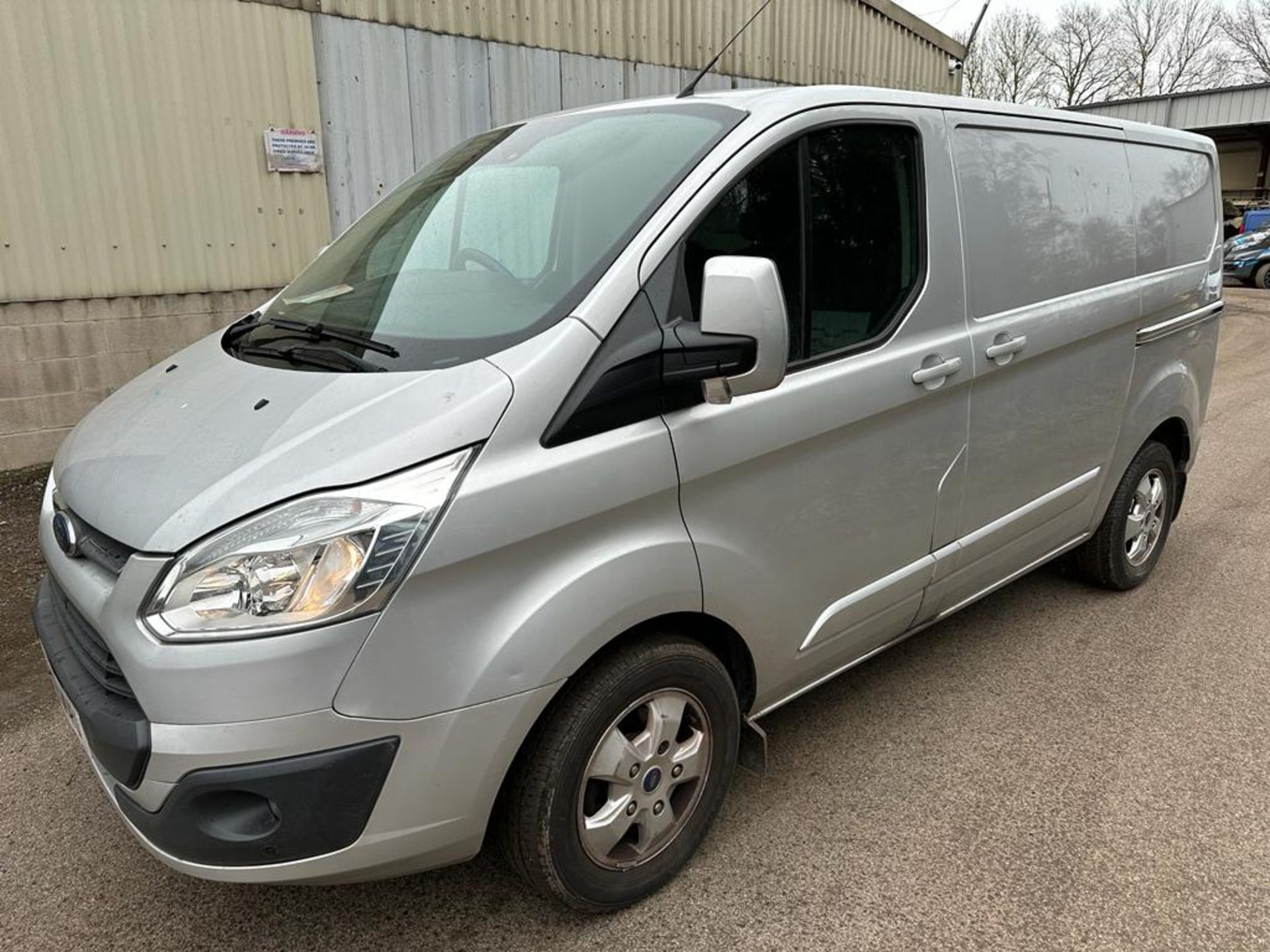 2018 18 FORD TRANSIT CUSTOM PANEL VAN - 148K MILES - LIMITED - EURO 6 - ALLOY WHEELS - AIR CON - Image 3 of 8
