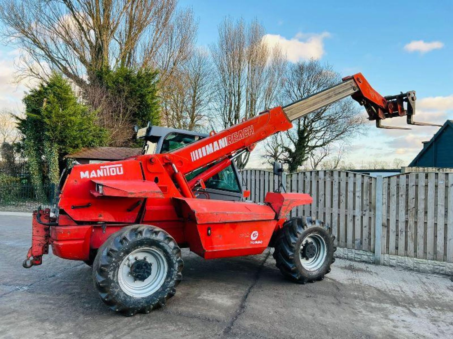 MANITOU MLT628T 4WD TELEHANDLER * AG-SPEC * C/W PICK UP HITCH - Image 6 of 15