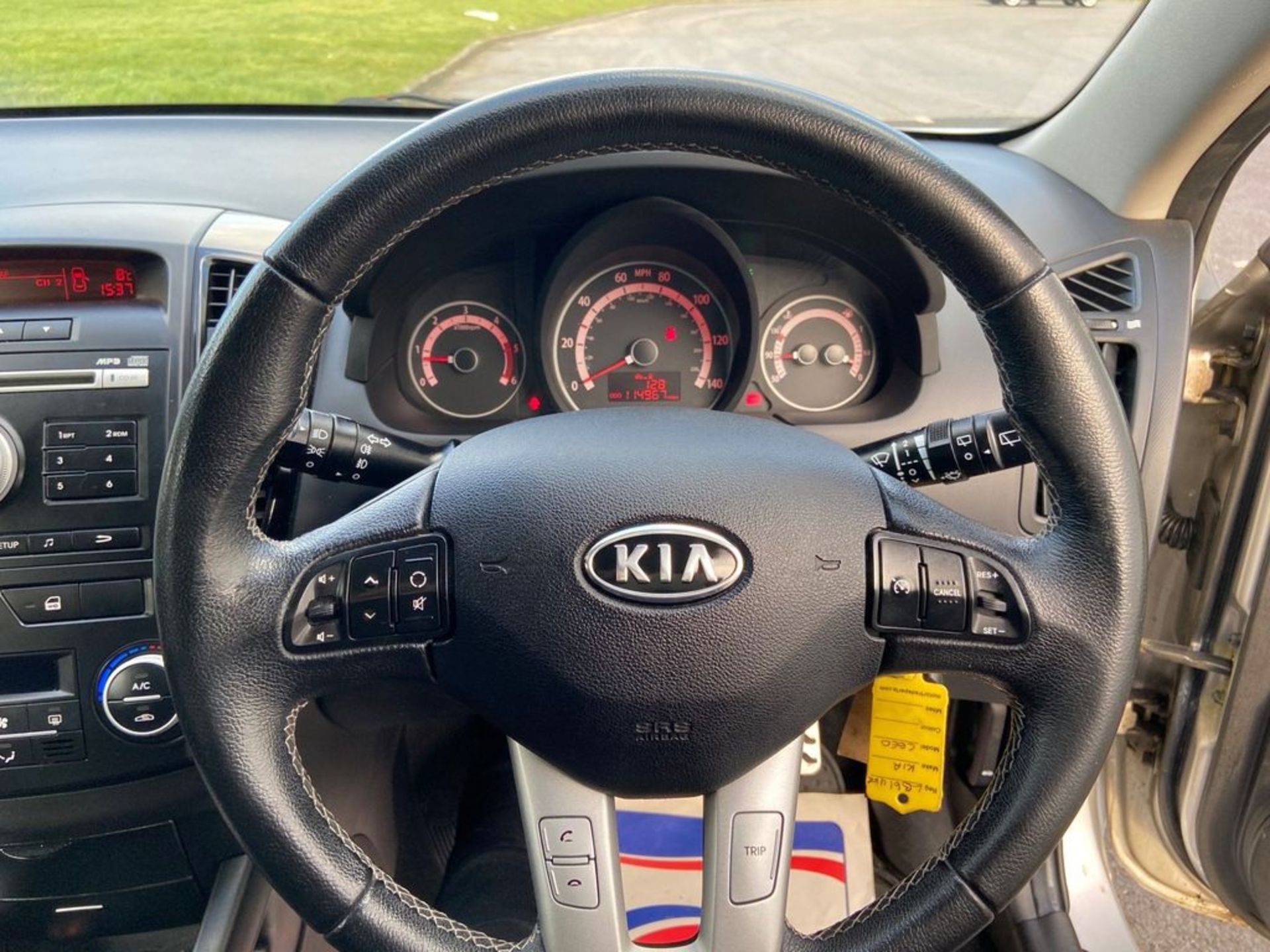 KIA CEED 1.6 CRDI 3 SPORTS WAGON EURO 5 5DR - Image 22 of 39