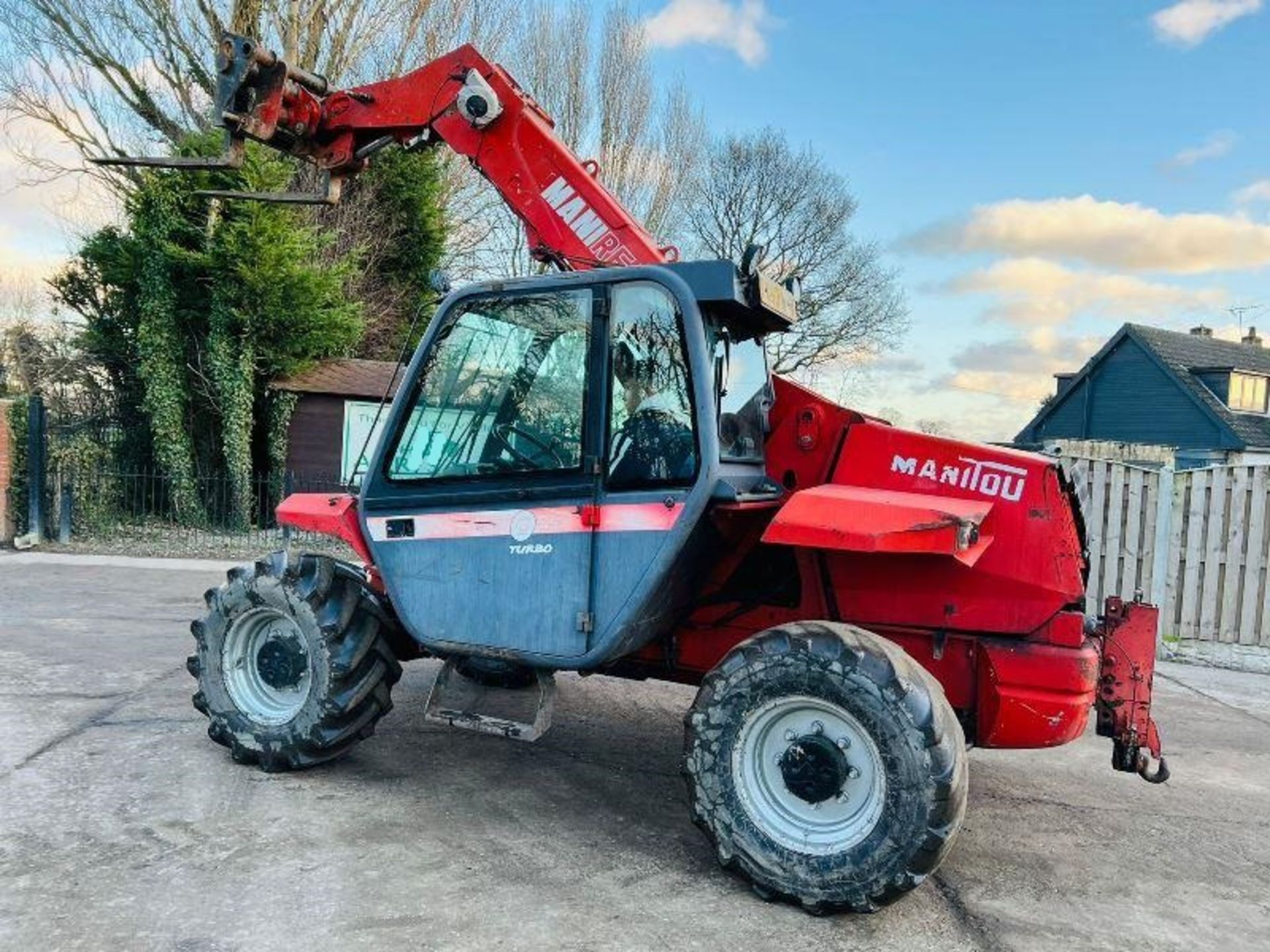 MANITOU MLT628T 4WD TELEHANDLER * AG-SPEC * C/W PICK UP HITCH - Image 3 of 15