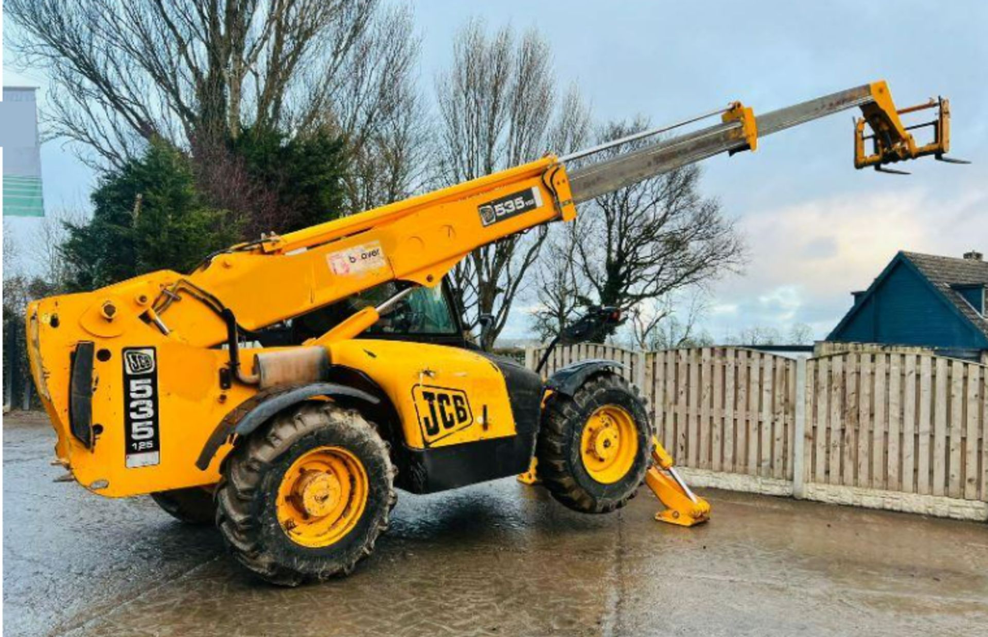 JCB 535-125 4WD TELEHANDLER * 12.5 METERS * C/W PALLET TINES - Image 12 of 16