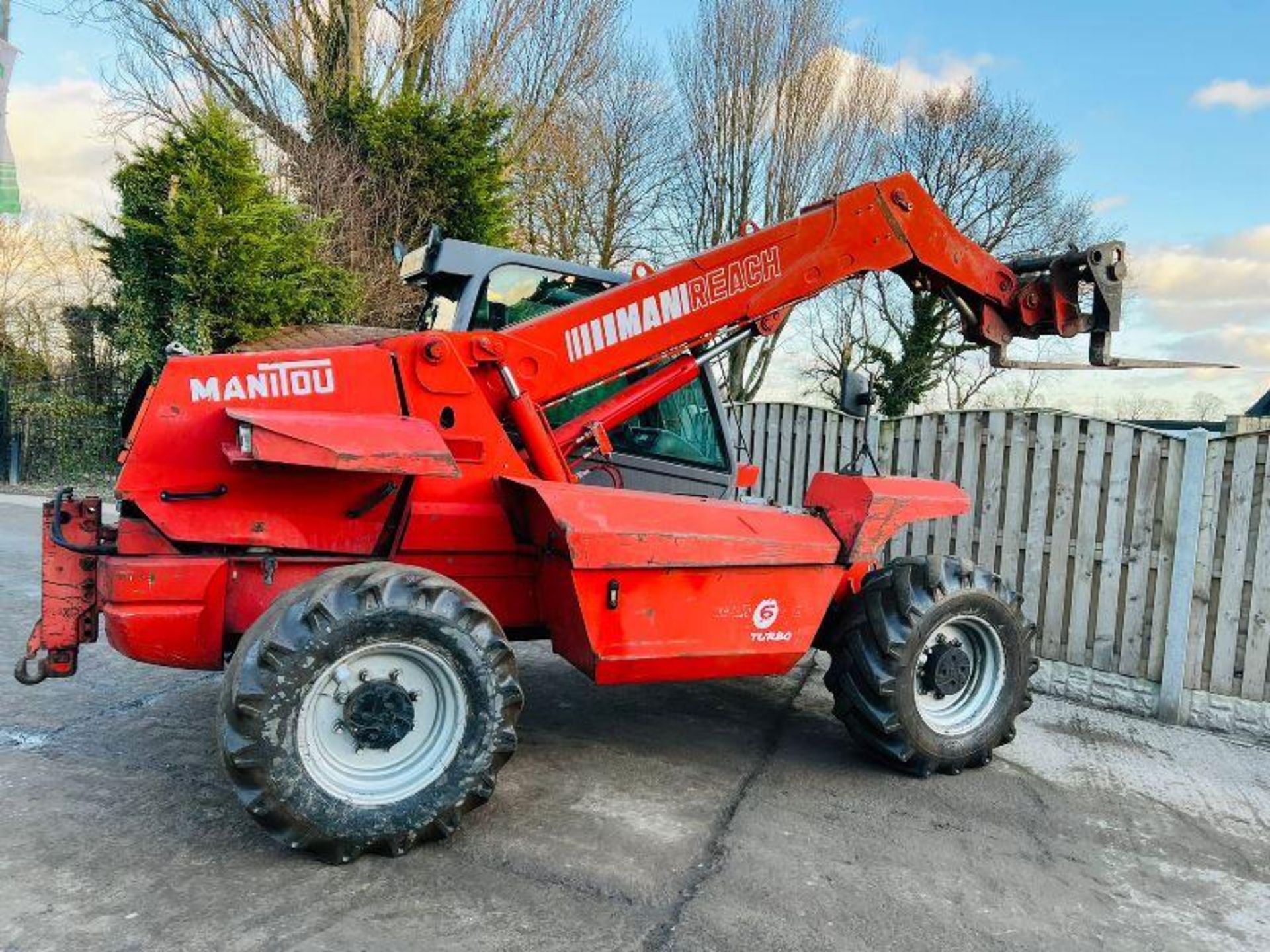 MANITOU MLT628T 4WD TELEHANDLER * AG-SPEC * C/W PICK UP HITCH - Image 12 of 15