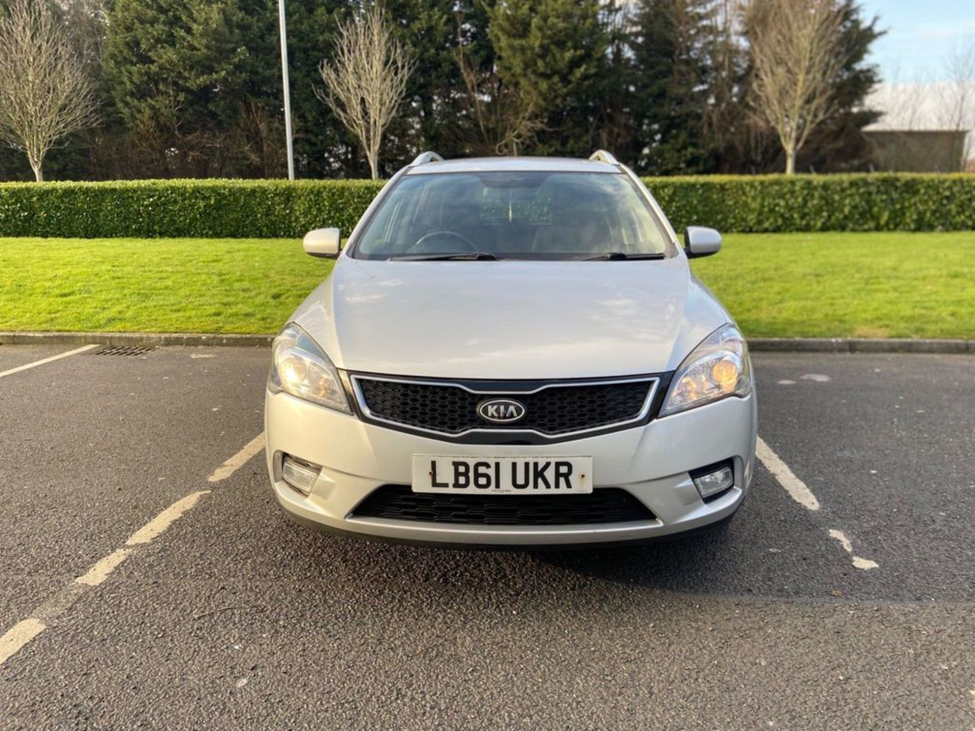 KIA CEED 1.6 CRDI 3 SPORTS WAGON EURO 5 5DR - Image 13 of 39