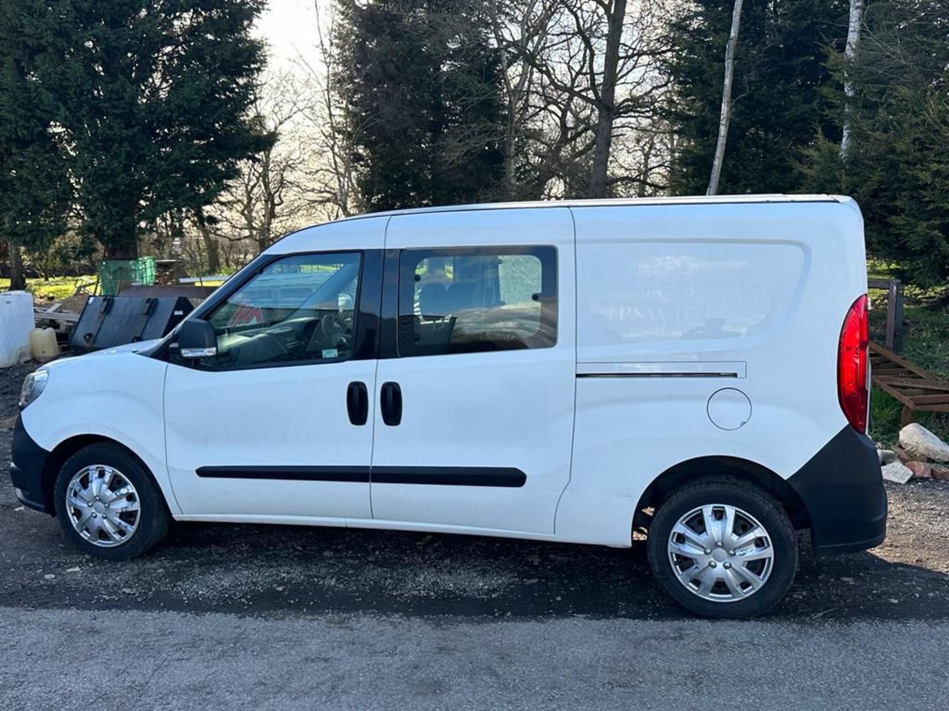 2016 16 FIAT DOBLO CREW VAN - 1.6 AUTOMATIC - ONLY 37K MILES - 5 SEATS - LWB - LC16 DDN - Image 3 of 9