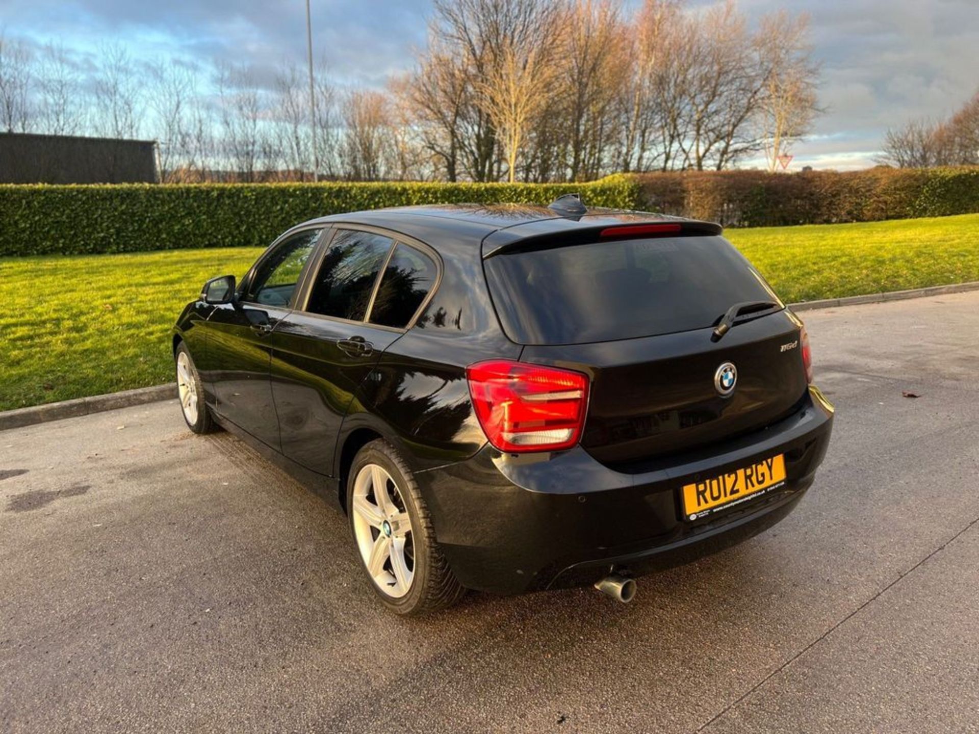 BMW 1 SERIES 2.0 116D SPORT EURO 5 (S/S) 5DR - Image 12 of 40