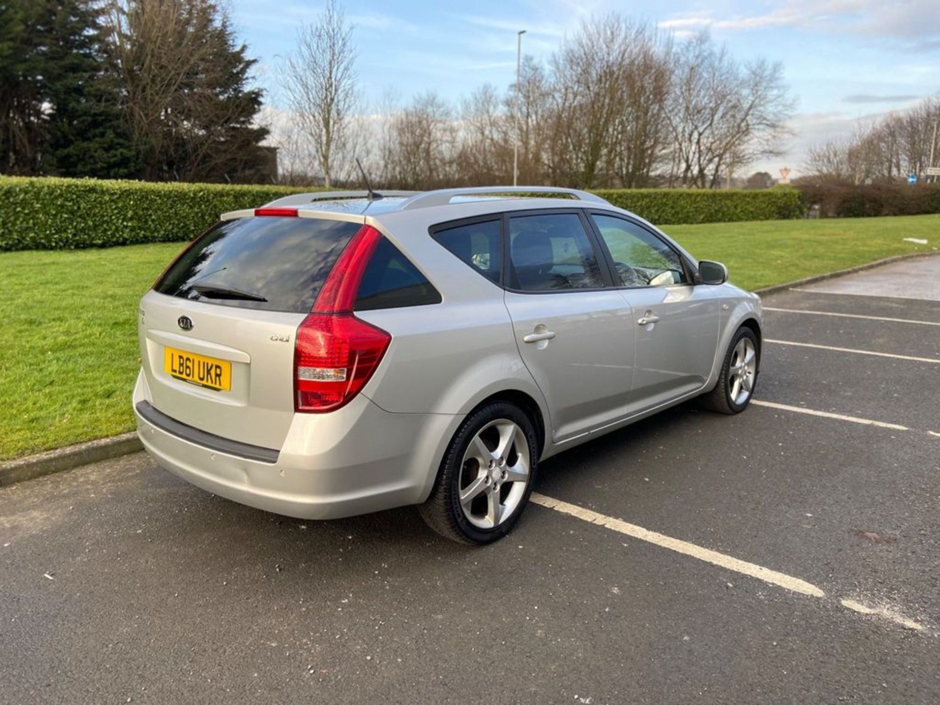 KIA CEED 1.6 CRDI 3 SPORTS WAGON EURO 5 5DR - Image 19 of 39