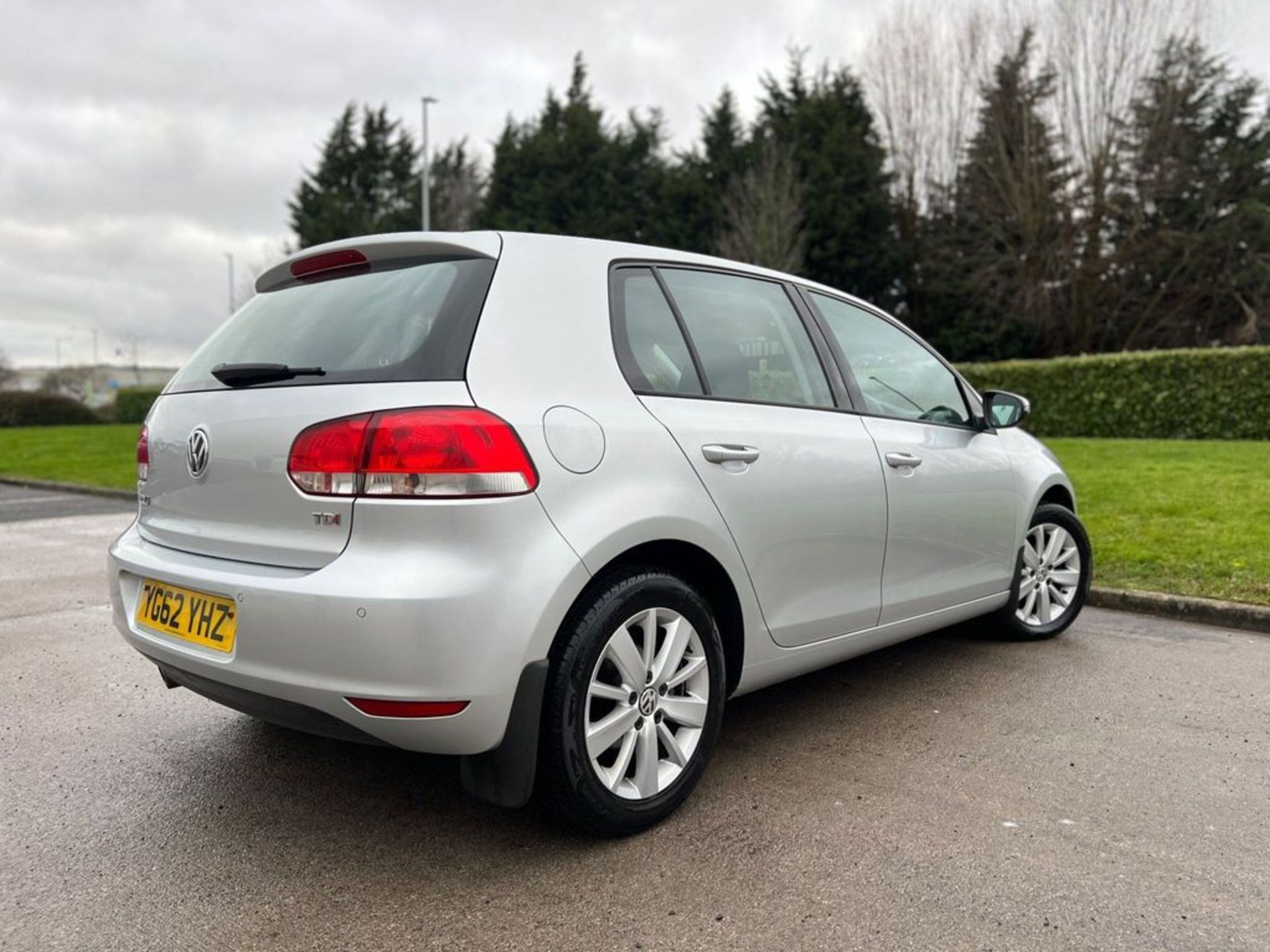 VOLKSWAGEN GOLF 1.6 TDI MATCH DSG EURO 5 5DR - Image 11 of 49