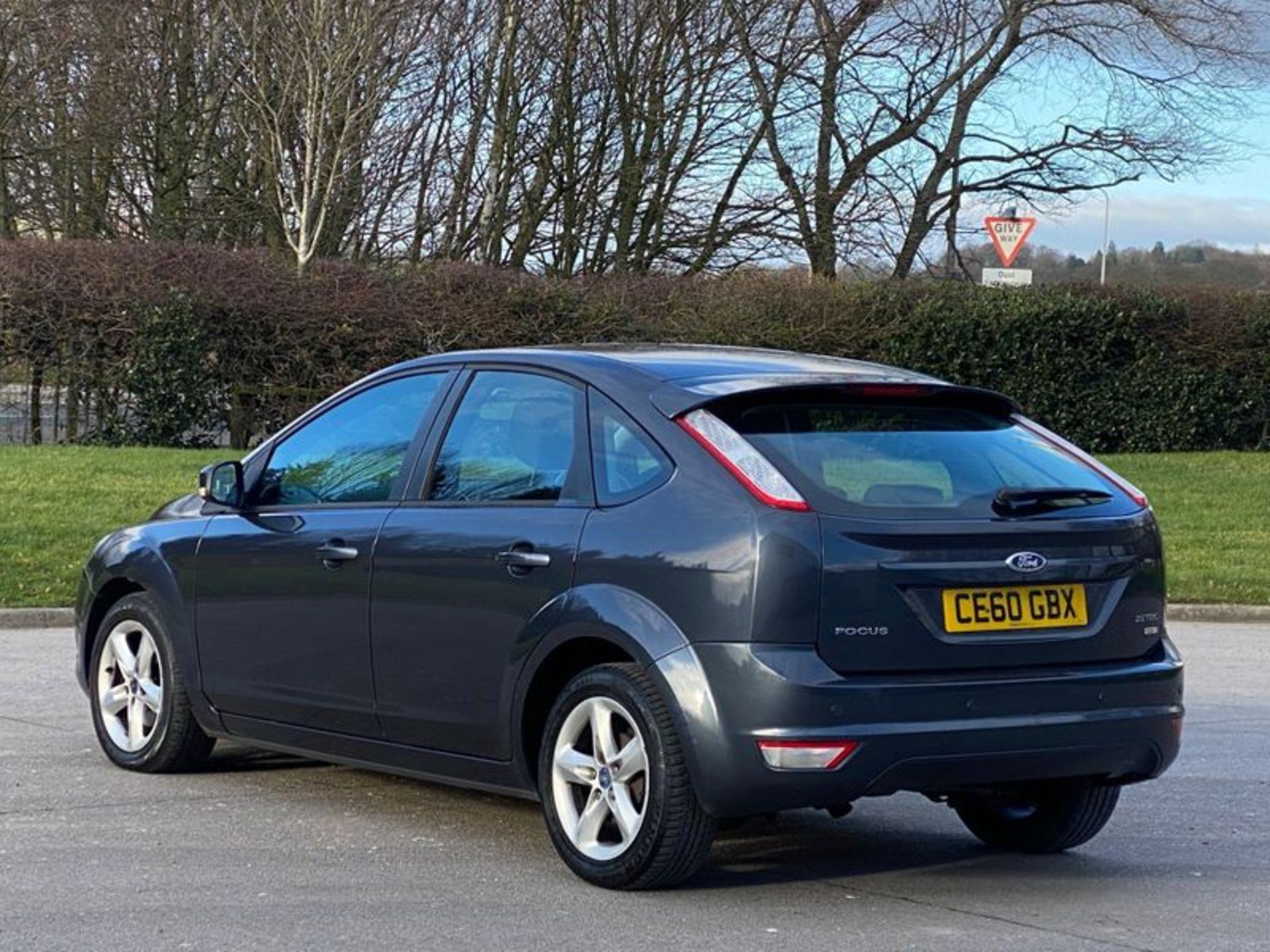 FORD FOCUS 1.6 TDCI DPF ZETEC 5DR 2010 (60 REG) - Image 8 of 83