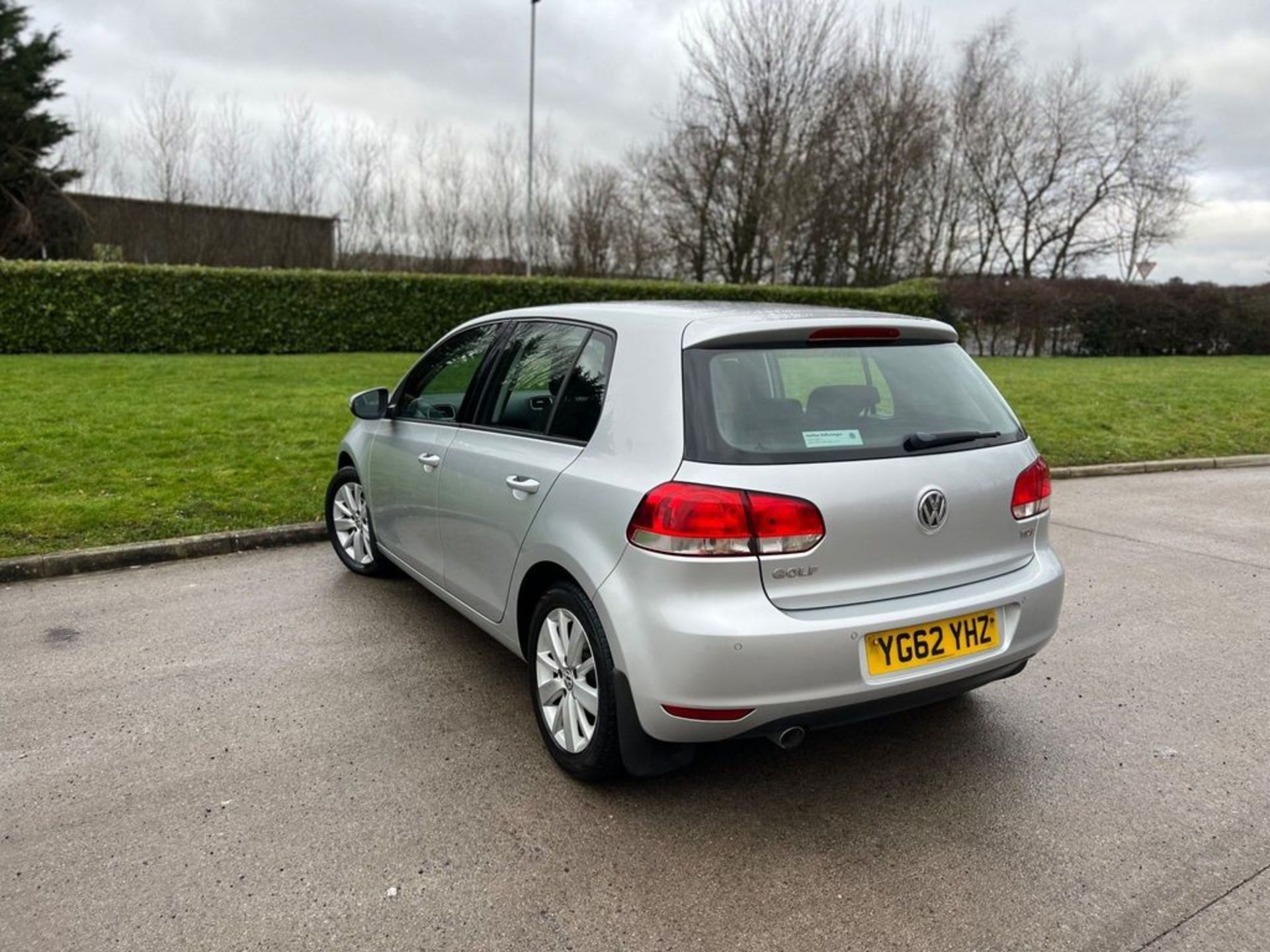 VOLKSWAGEN GOLF 1.6 TDI MATCH DSG EURO 5 5DR - Image 15 of 49