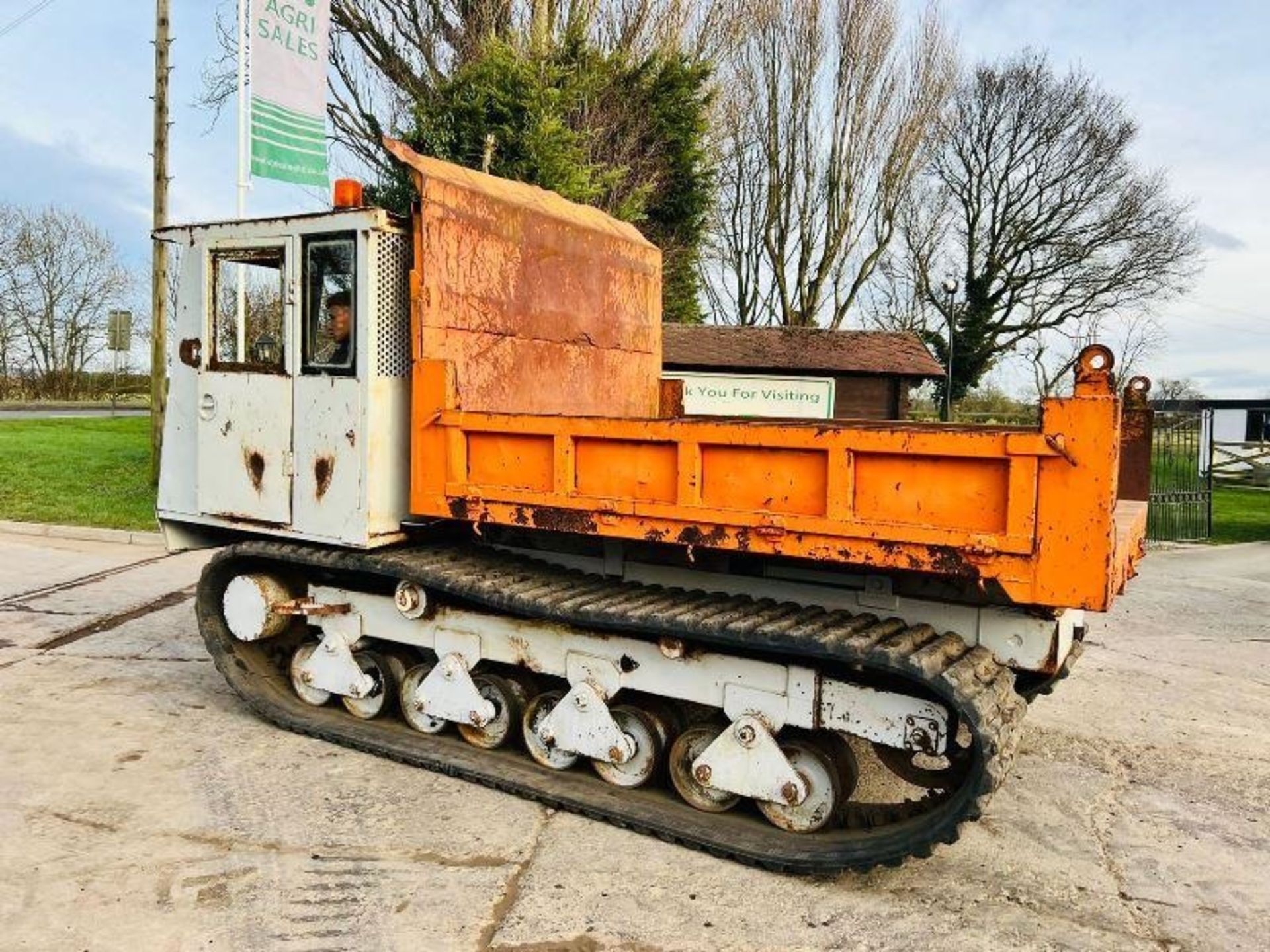 MOROOKA 7 TON TRACKED DUMPER C/W HYDRAULIC TIP - Image 13 of 14