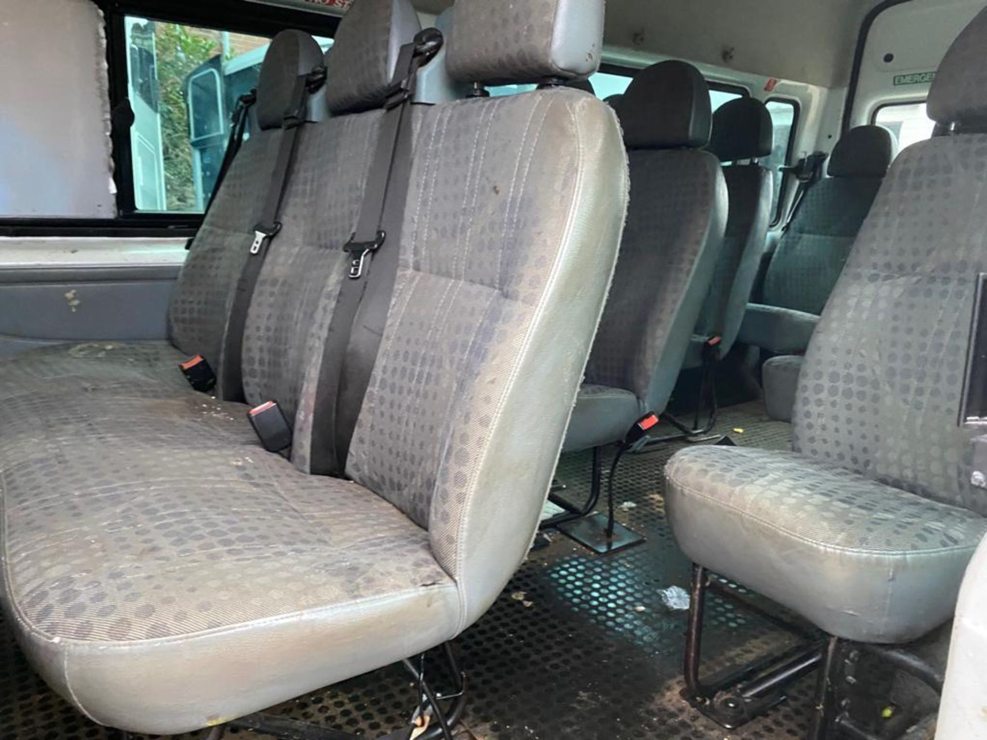 2011 FORD TRANSIT MINI BUS - 72K MILES - MANUAL - STARTS, RUNS, DRIVES - HV11 MYH - Image 7 of 14