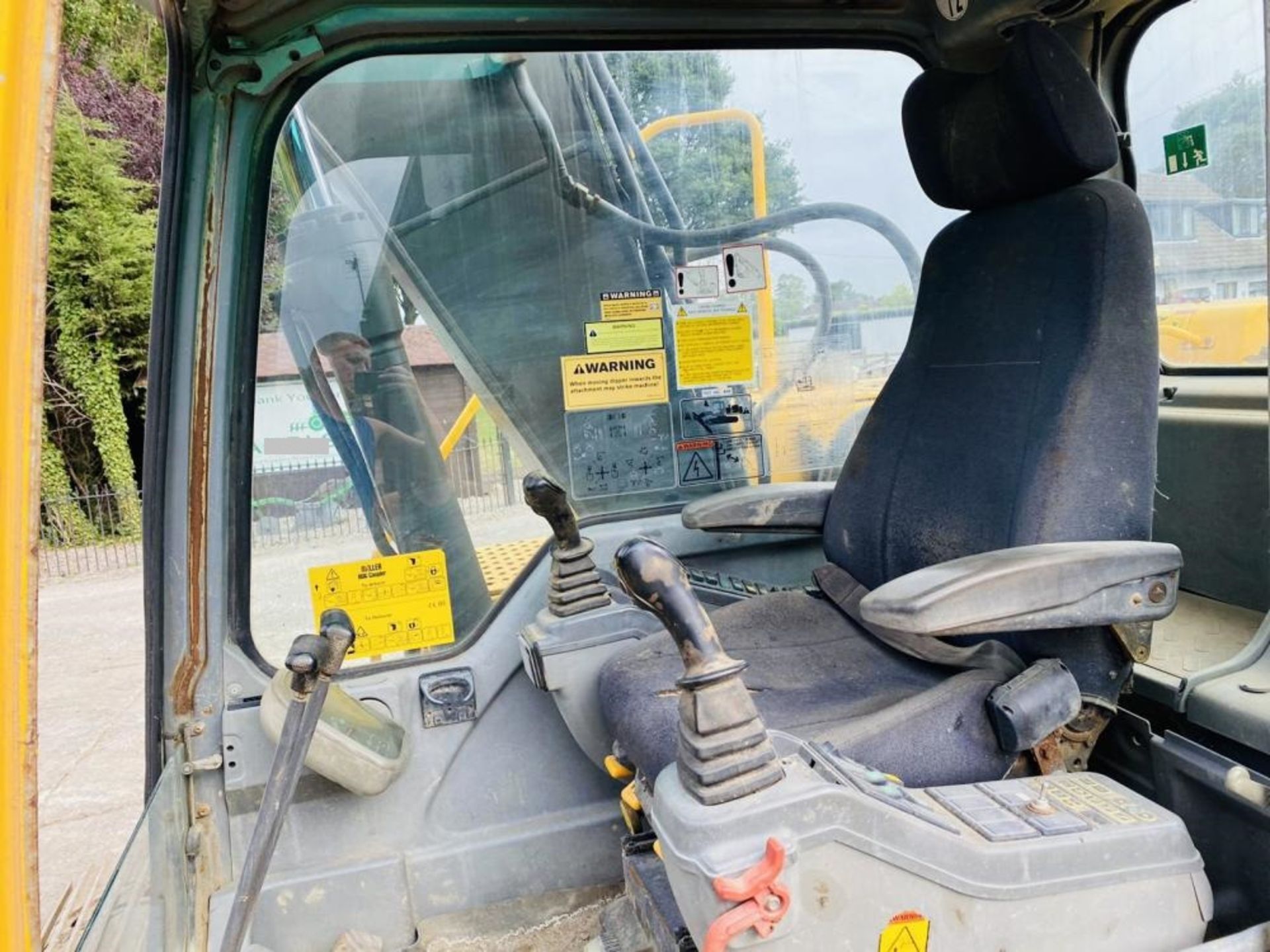 VOLVO EC140BLC TRACKED EXCAVATOR C/W QUICK HITCH & BUCKET - Image 3 of 18