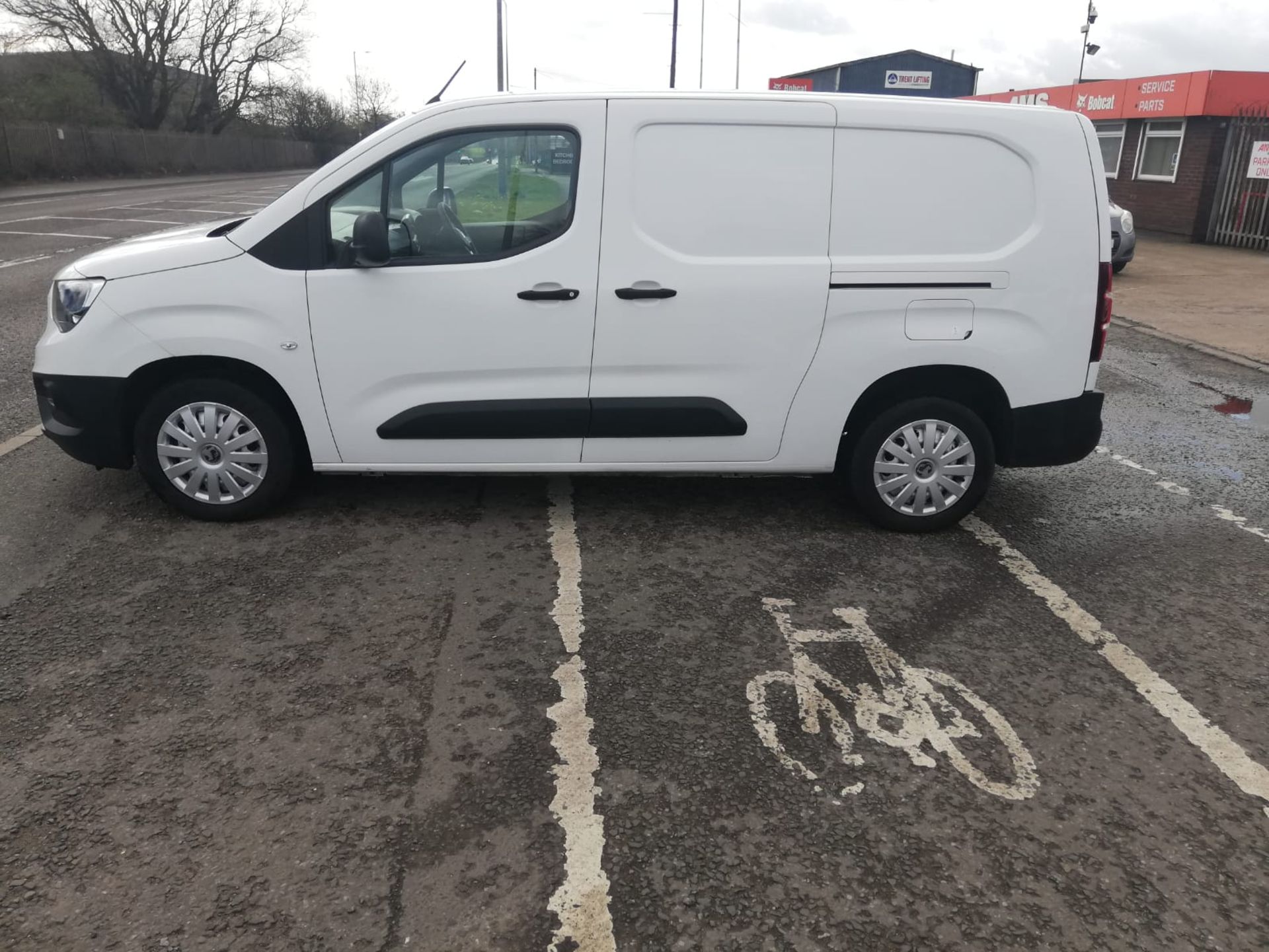 2019 69 VAUXHALL COMBO L2 PANEL VAN - 54K MILES - EURO 6 - TWIN SIDE DOORS - Image 4 of 11