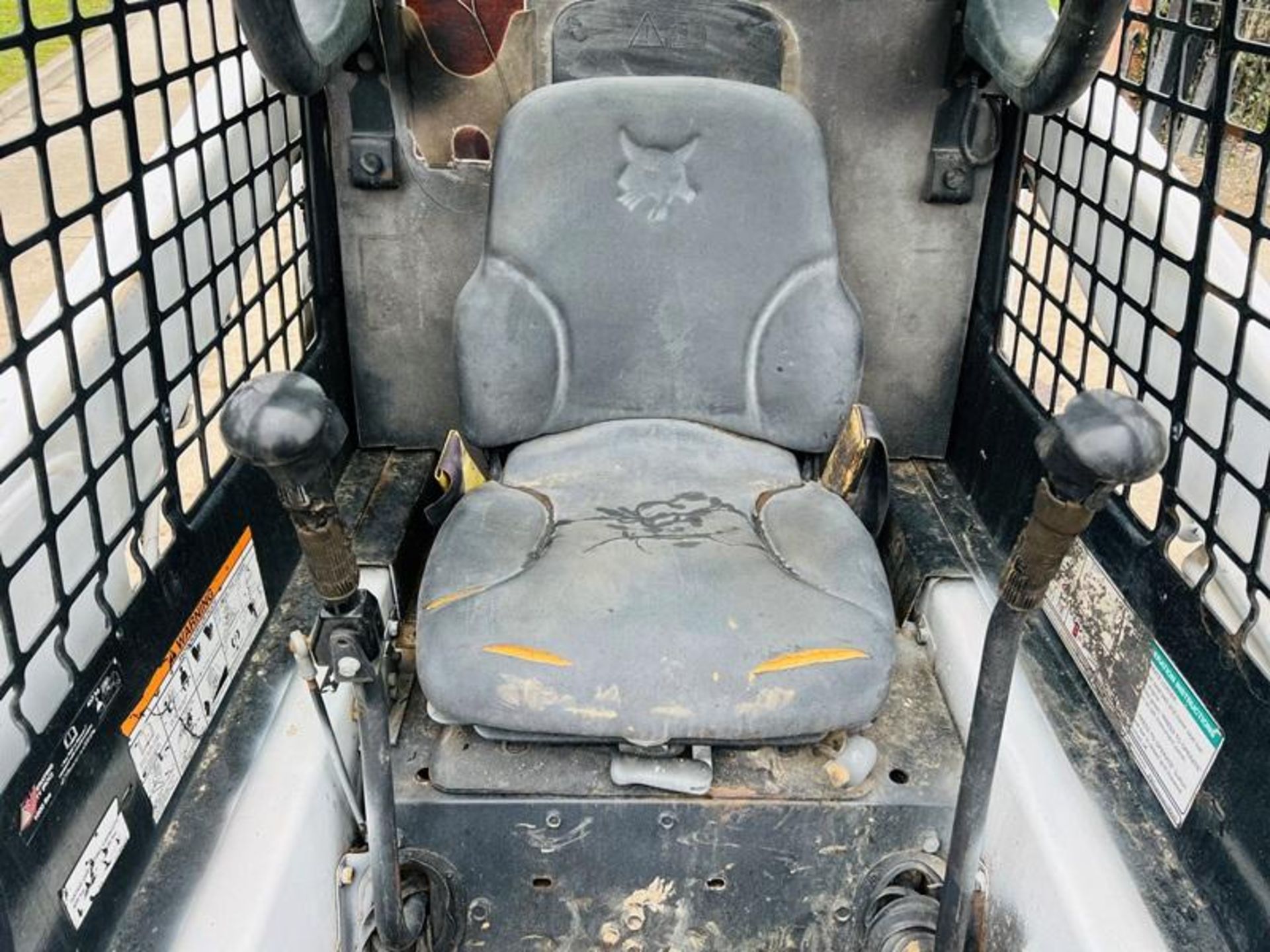 BOBCAT T110 TRACKED SKIDSTEER * YEAR 2018 * C/W BUCKET - Bild 6 aus 11